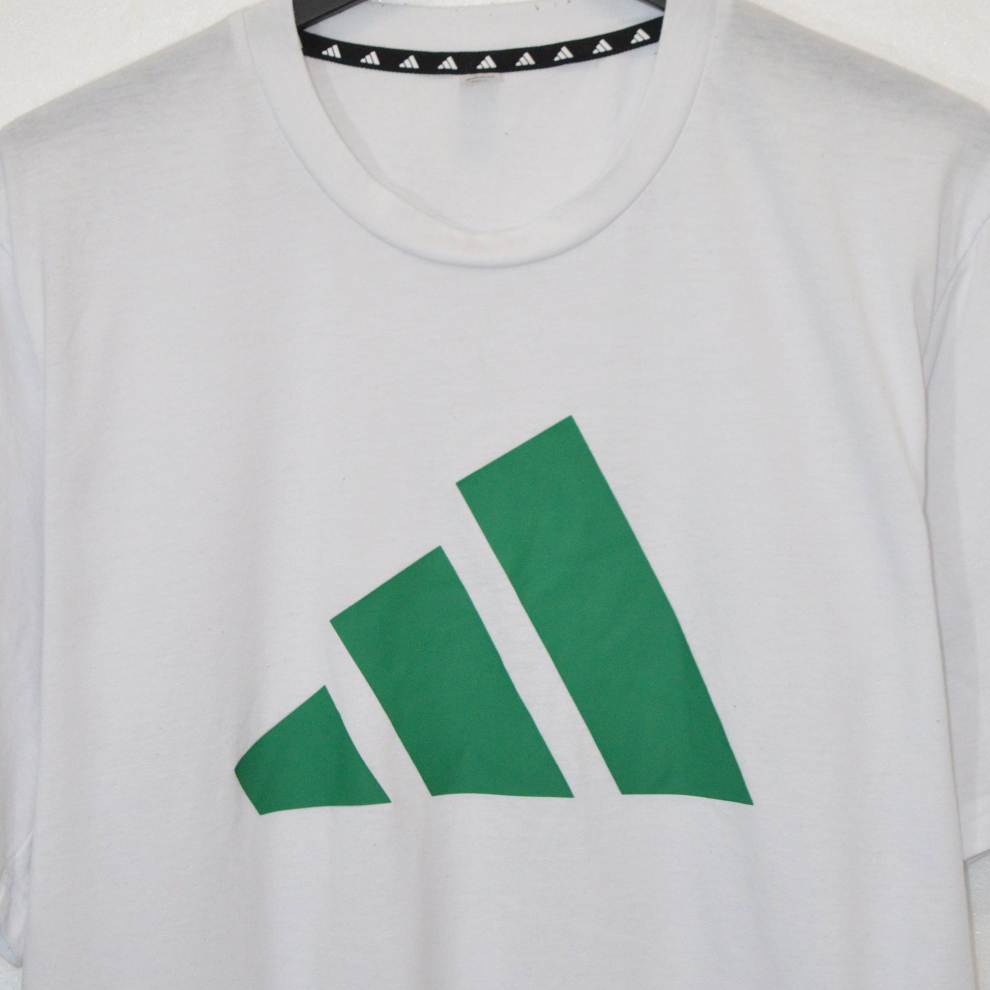 Adidas тениска (L)