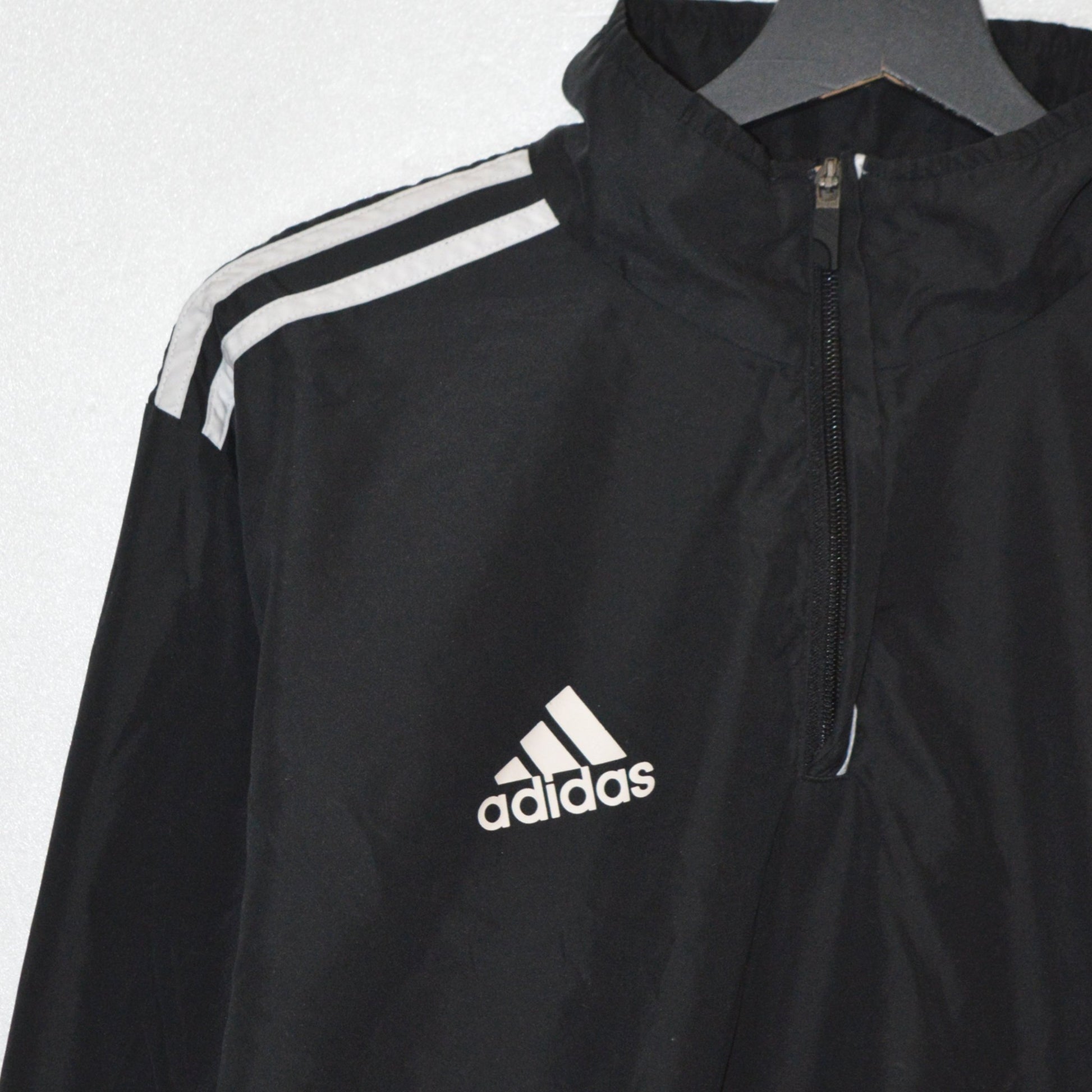 Adidas тънко яке (M)