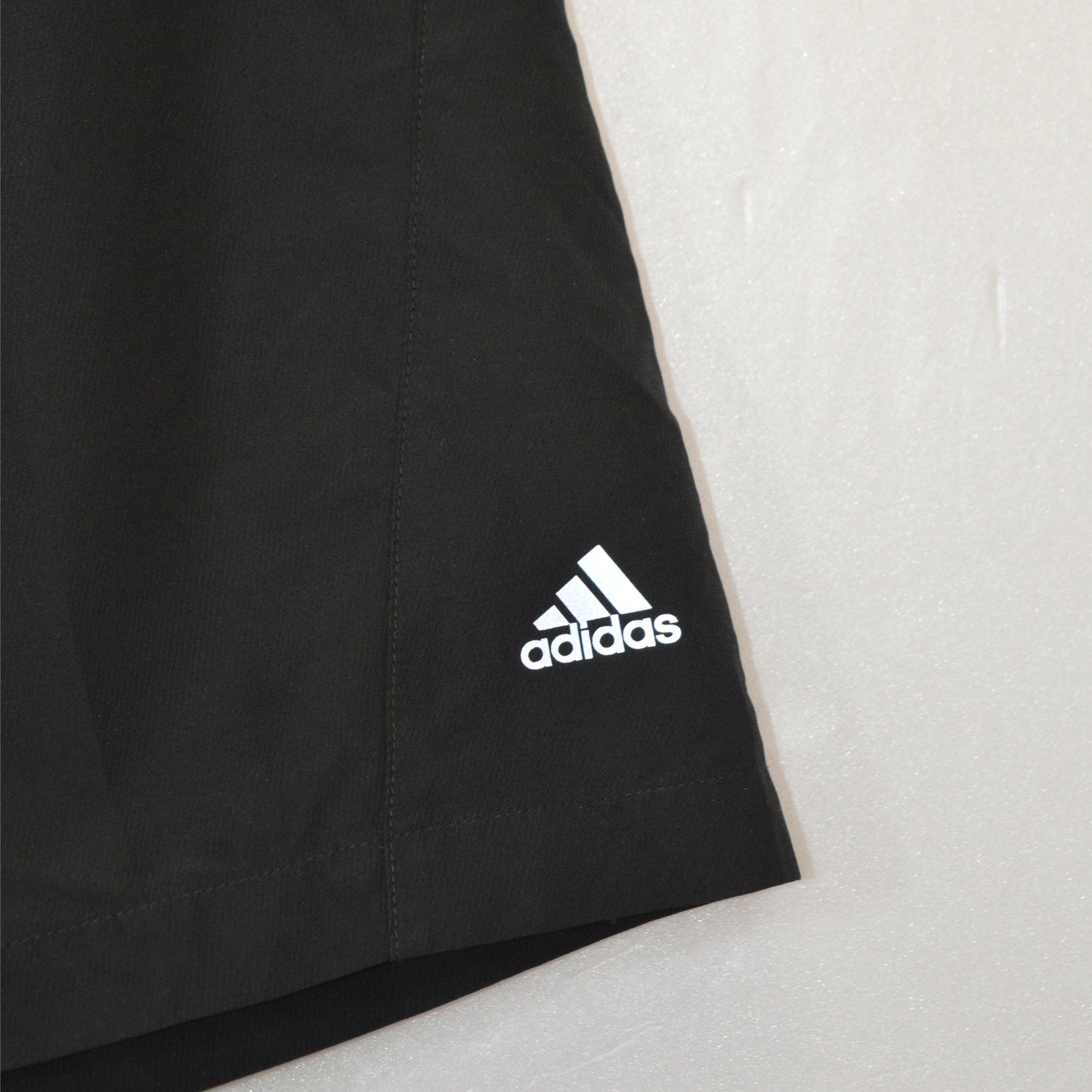 Adidas vintage шорти (XL)