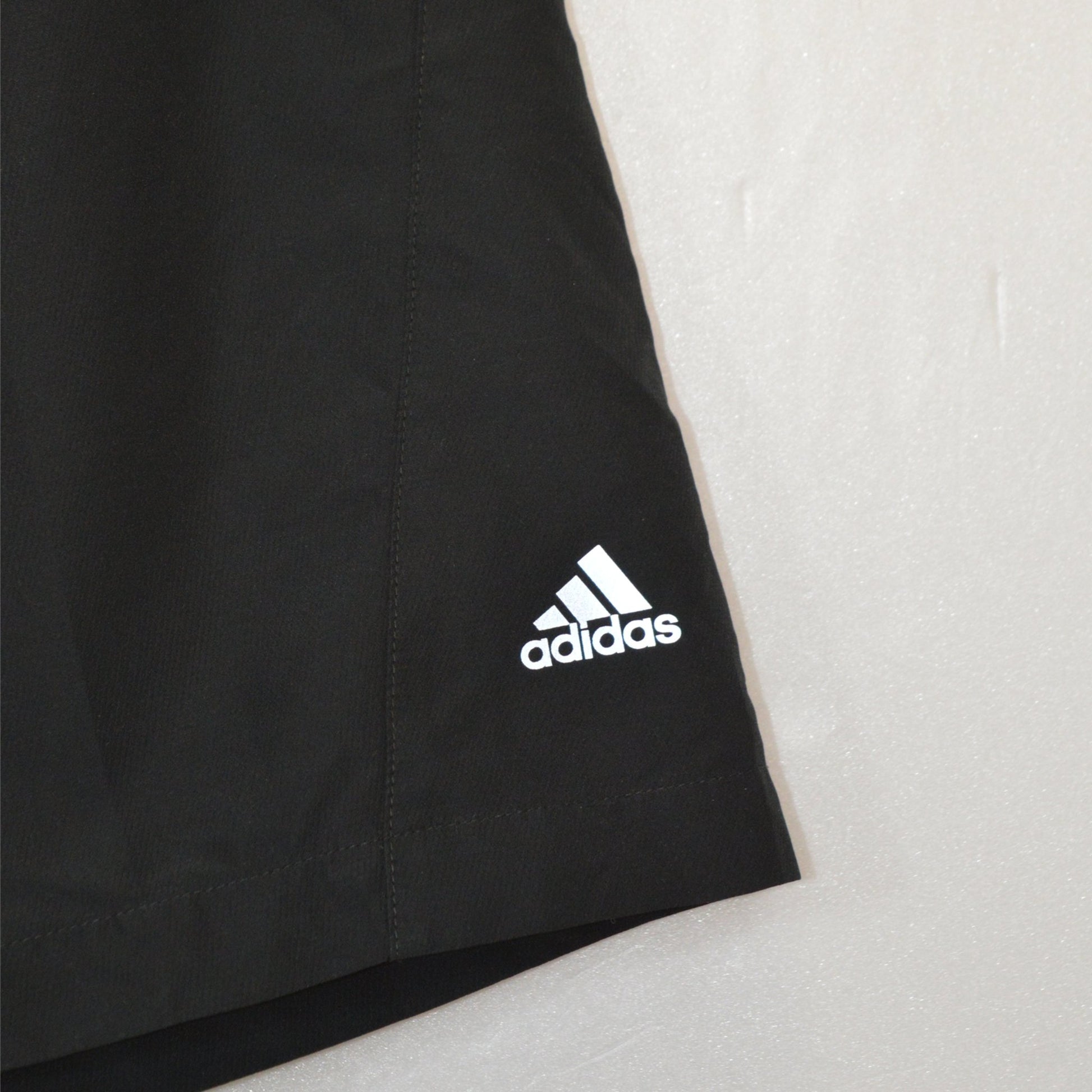 Adidas vintage шорти (XL)