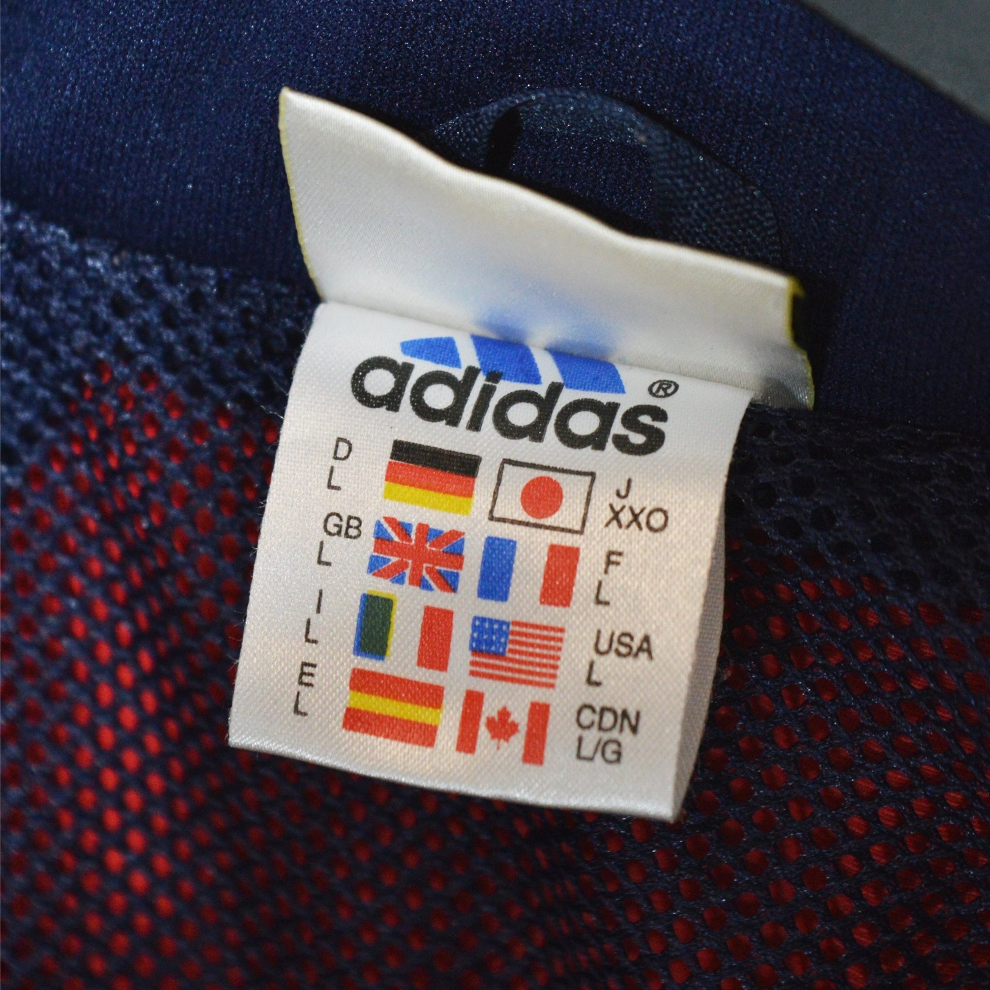 Adidas vintage яке с цип (L)