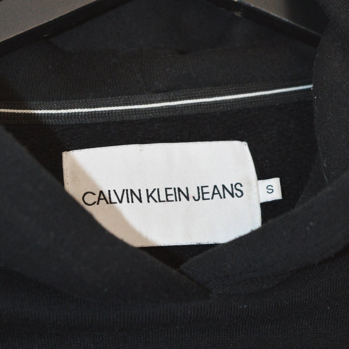 Calvin Klein суичър (S)