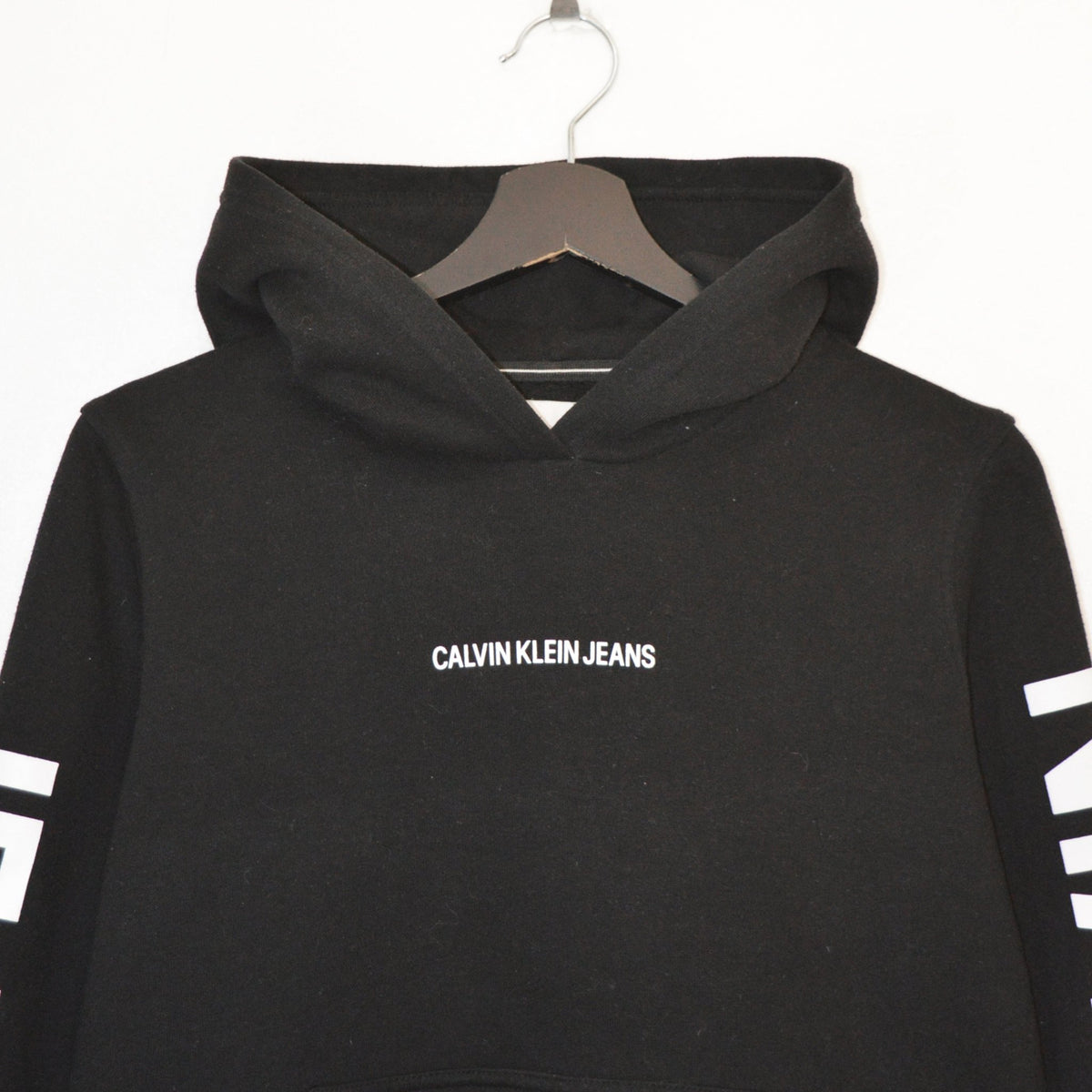 Calvin Klein суичър (S)