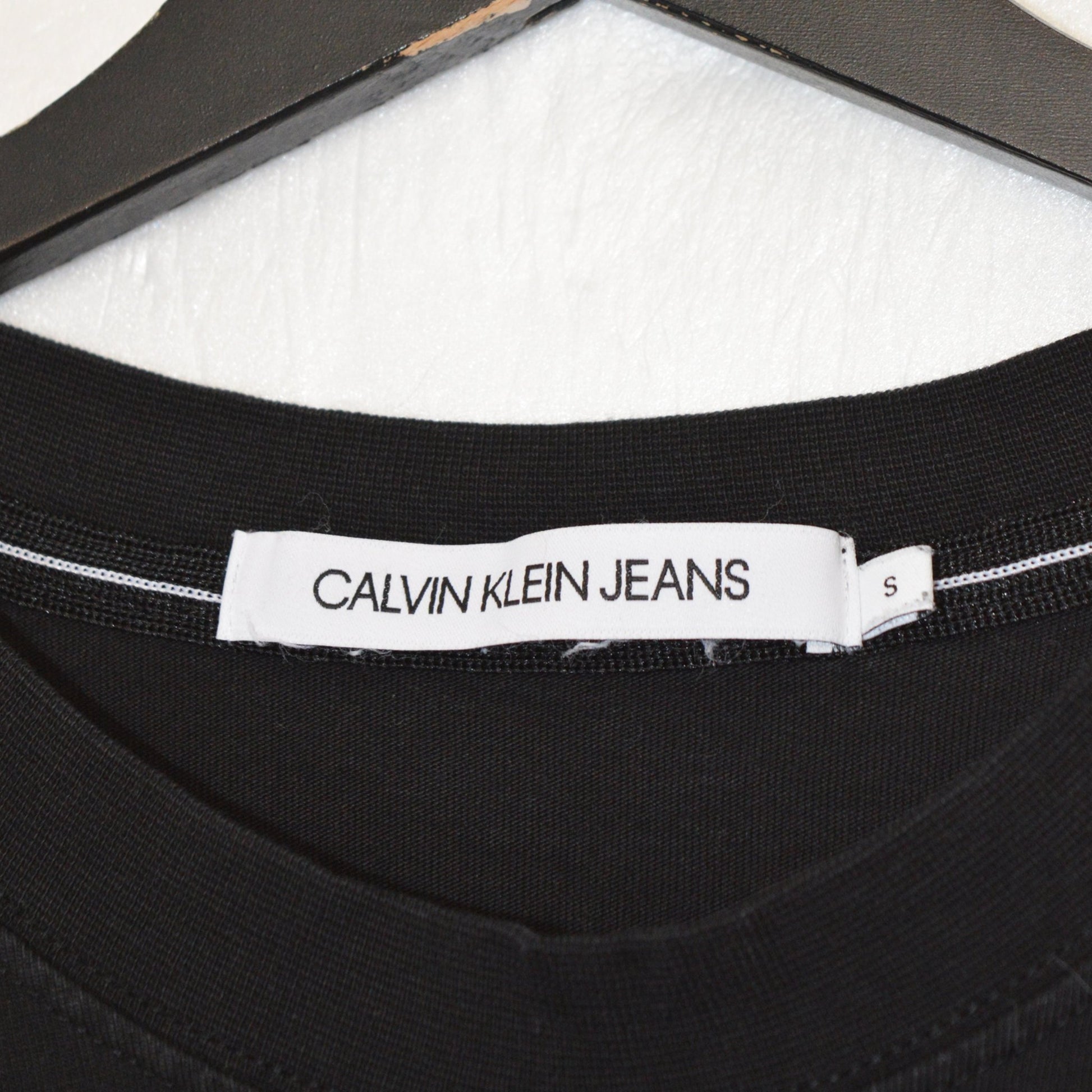 Calvin Klein тънка блуза (S)