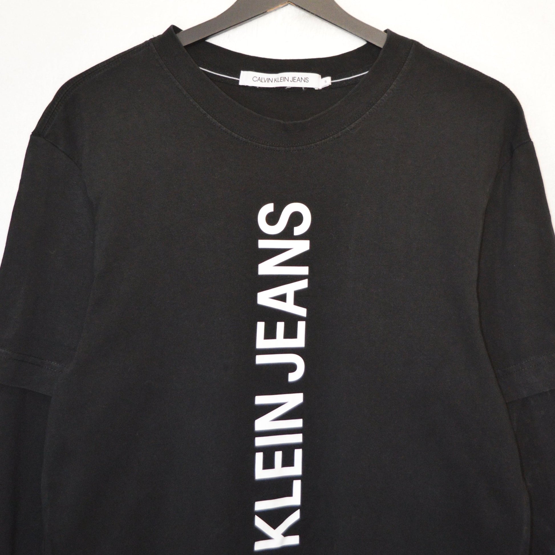 Calvin Klein тънка блуза (S)