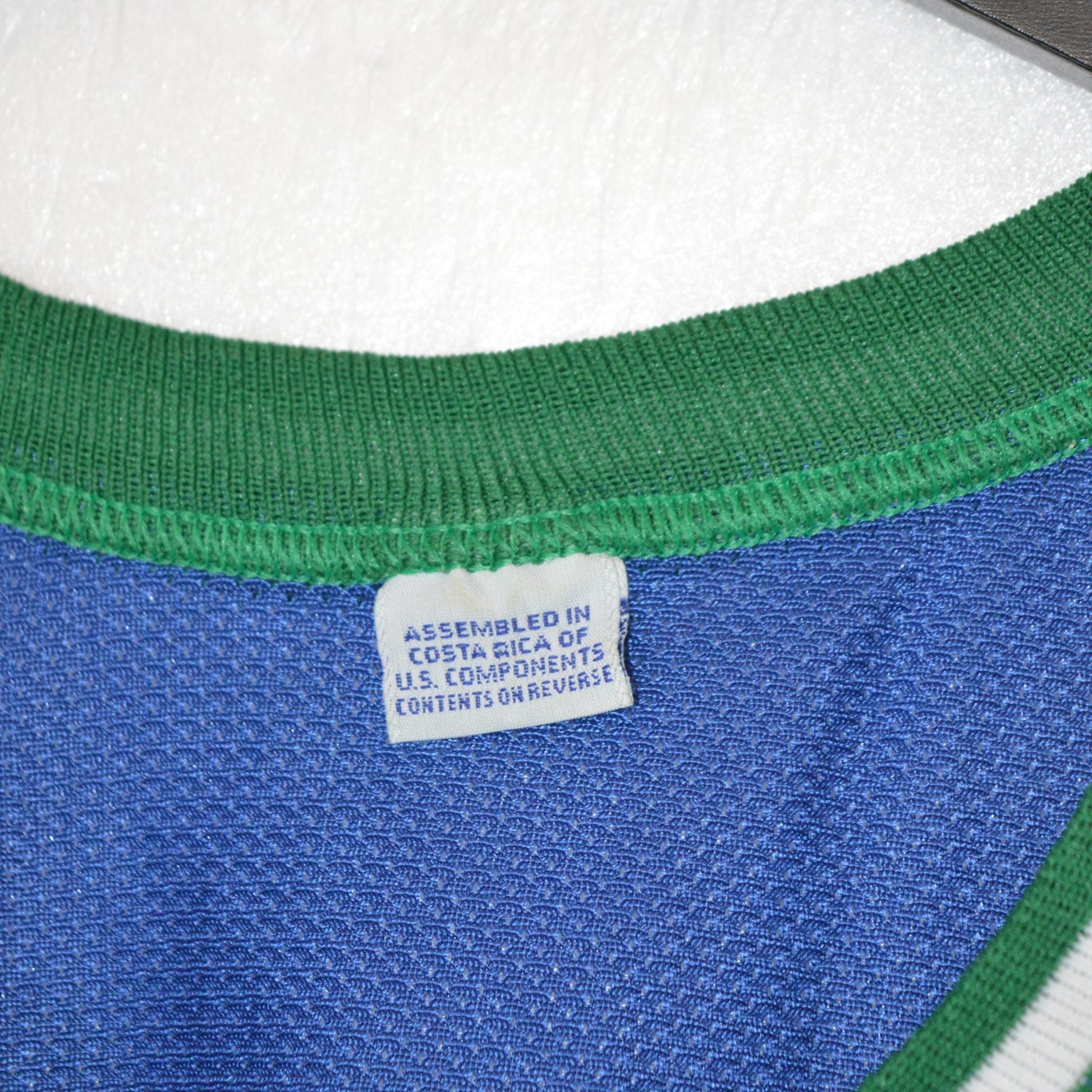 Champion Dallas Mavericks 90s vintage basketball jersey (XL)