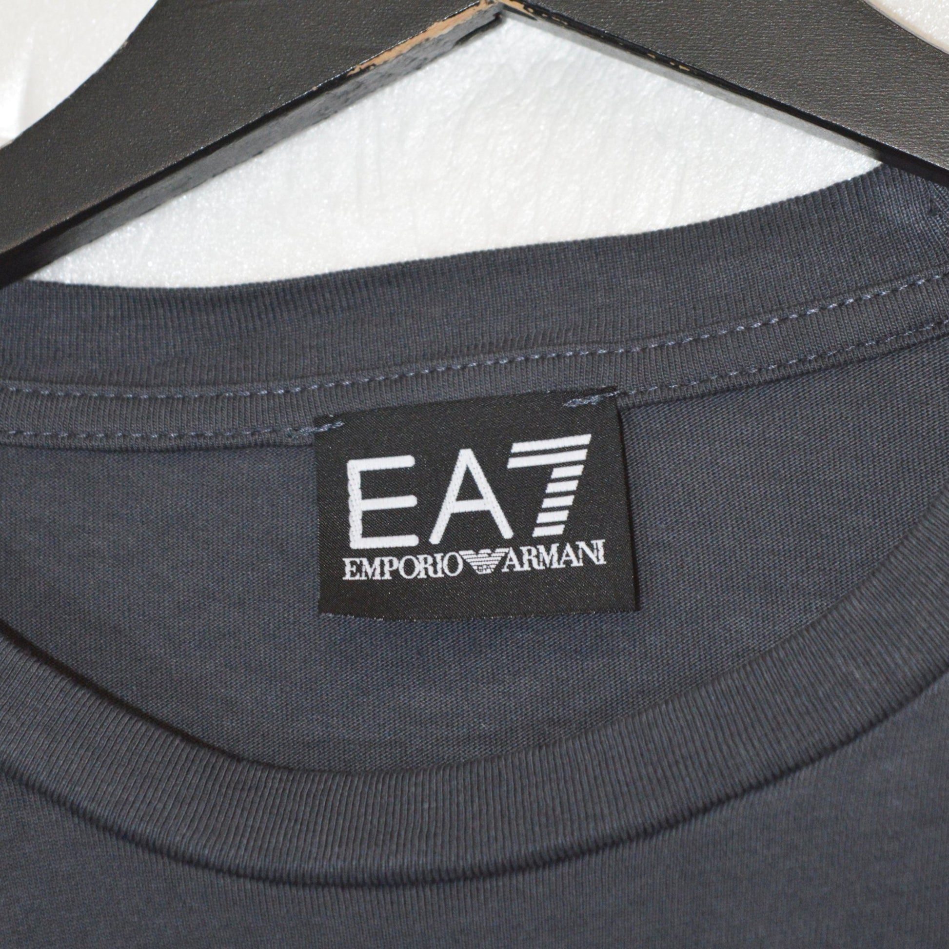 Emporio Armani тънко горнище (S)