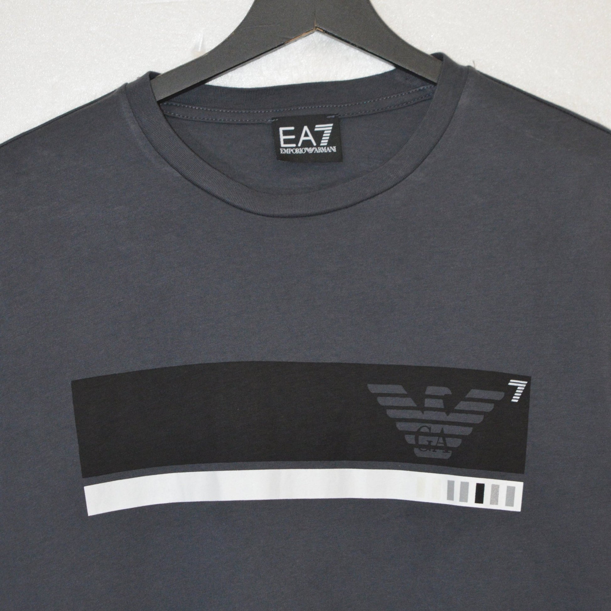 Emporio Armani тънко горнище (S)