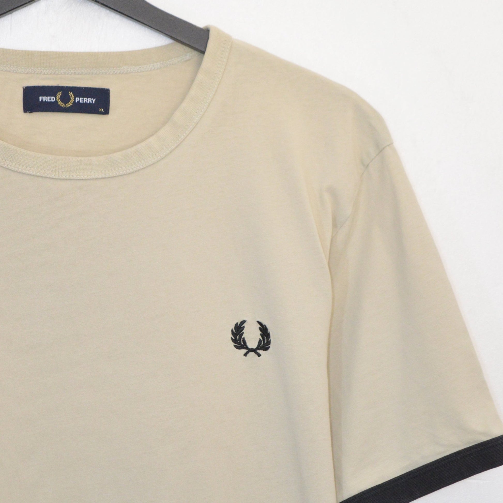 Fred Perry тениска (XL)