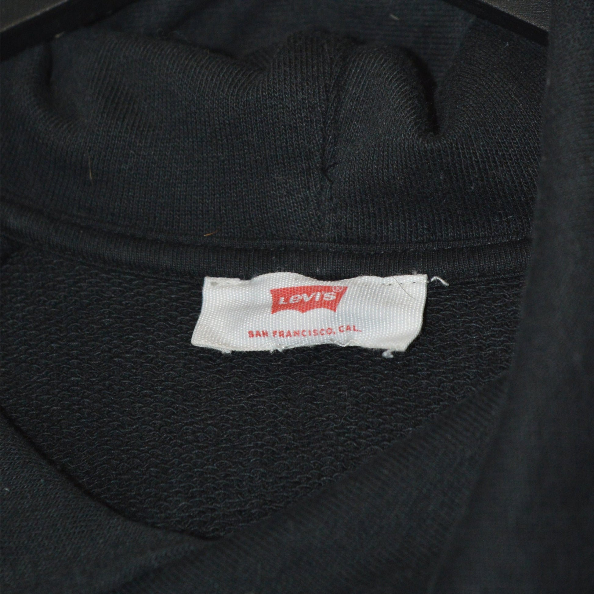 Levis суичър (M)