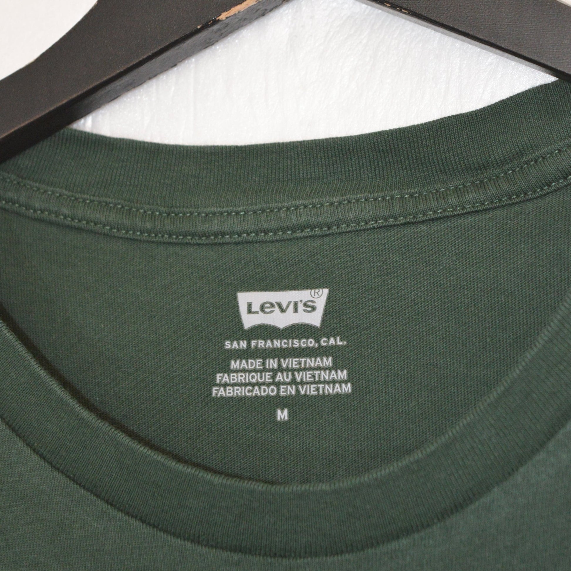 Levis тениска (M)
