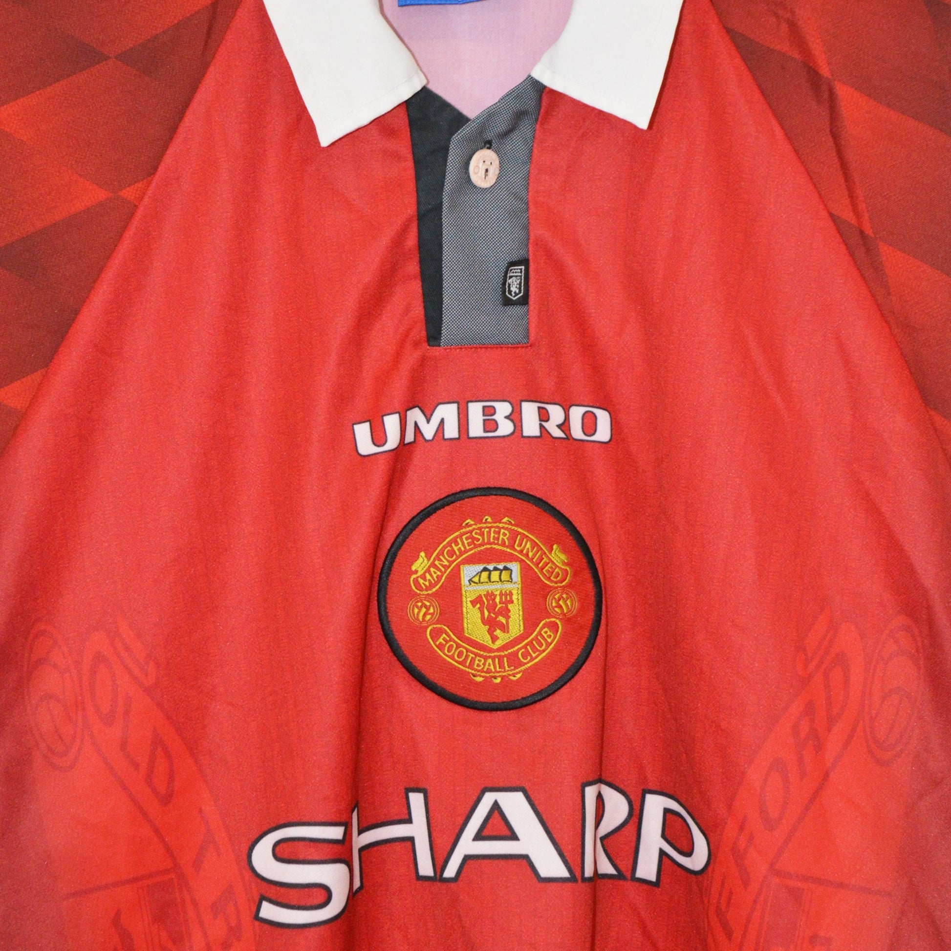 MANCHESTER UNITED 1996 - 97 UMBRO ТЕНИСКА (L)