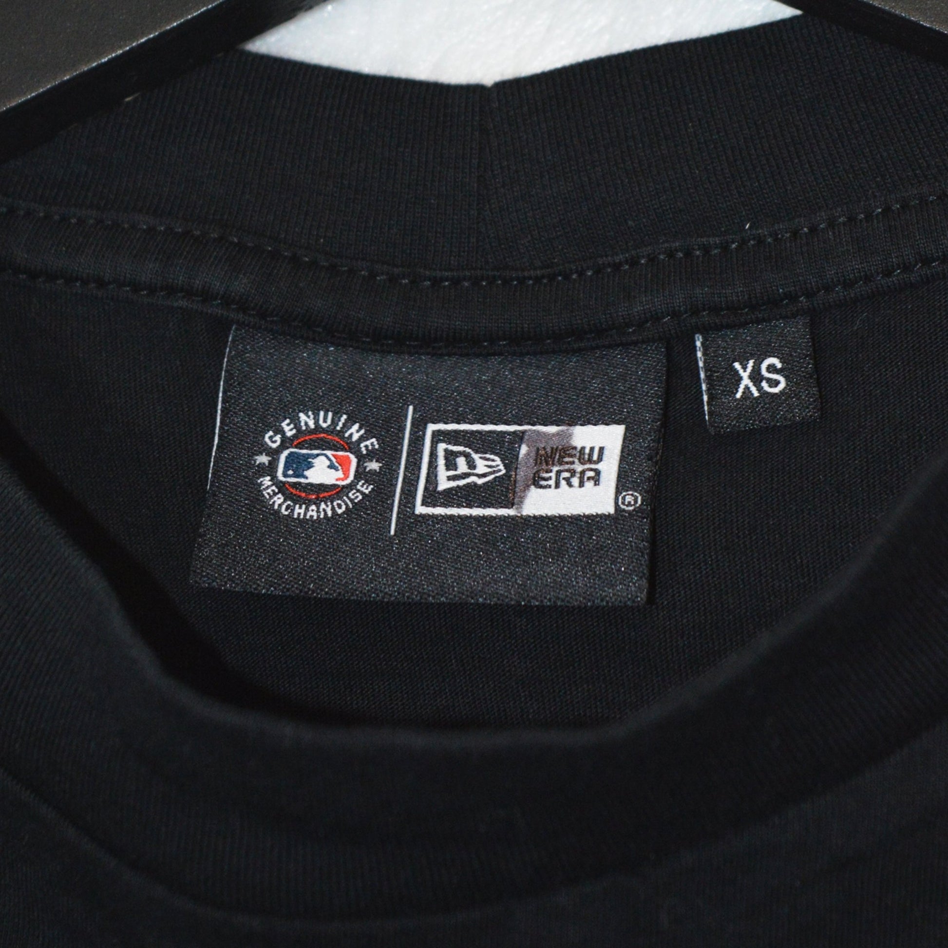 New Era New York Yankees cropped тениска (XS)