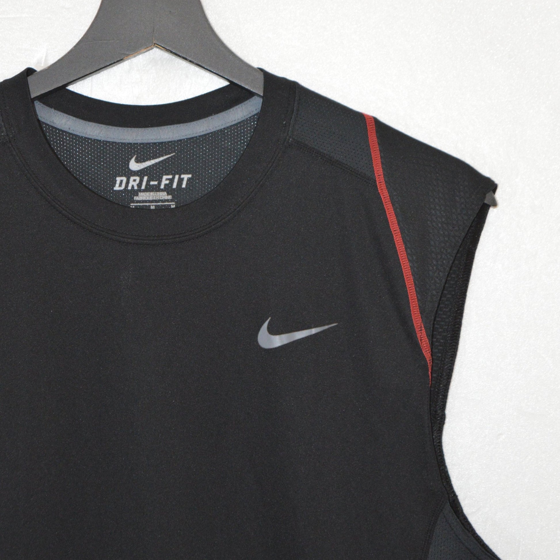 Nike Dri fit потник (M)