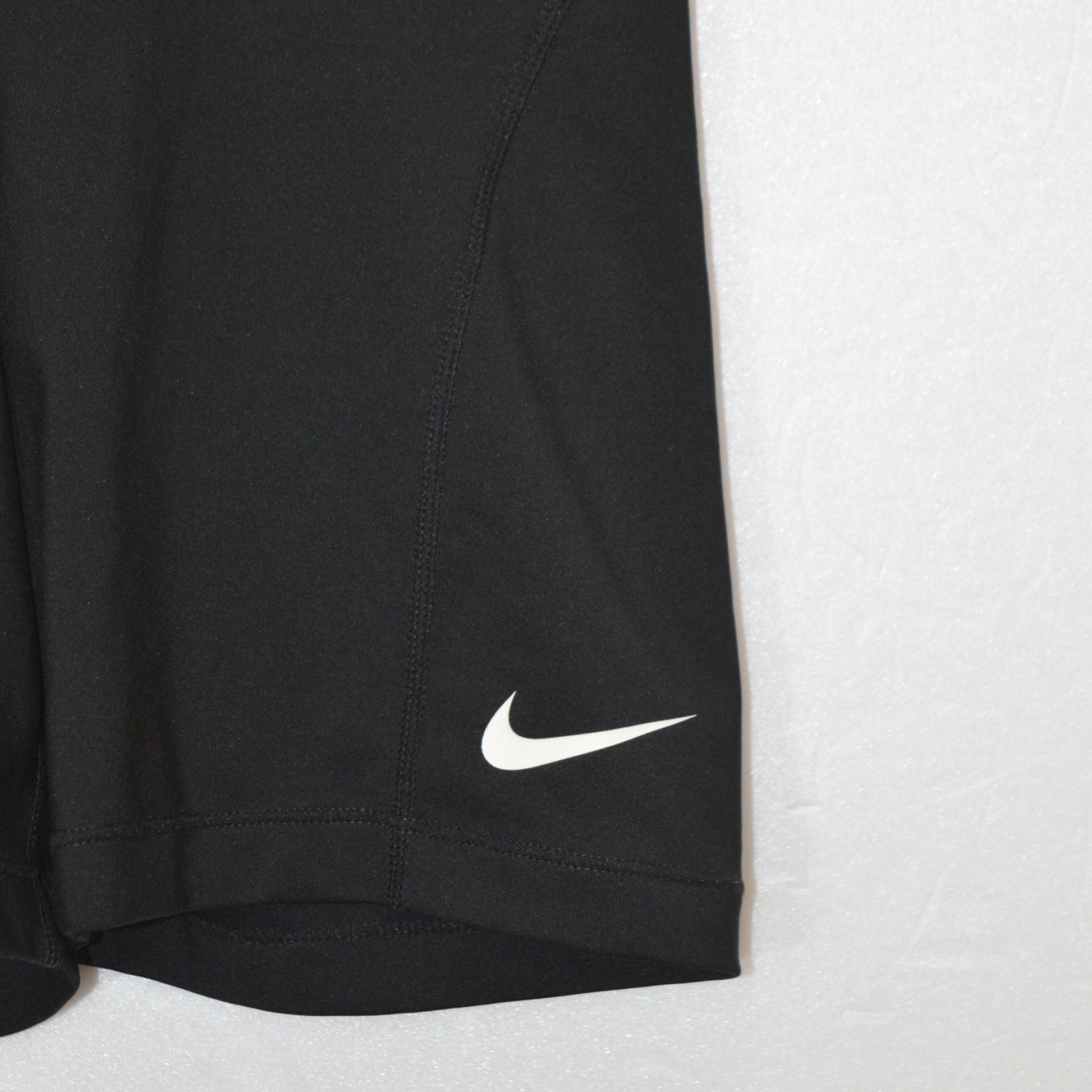 Nike Pro шорти (S)