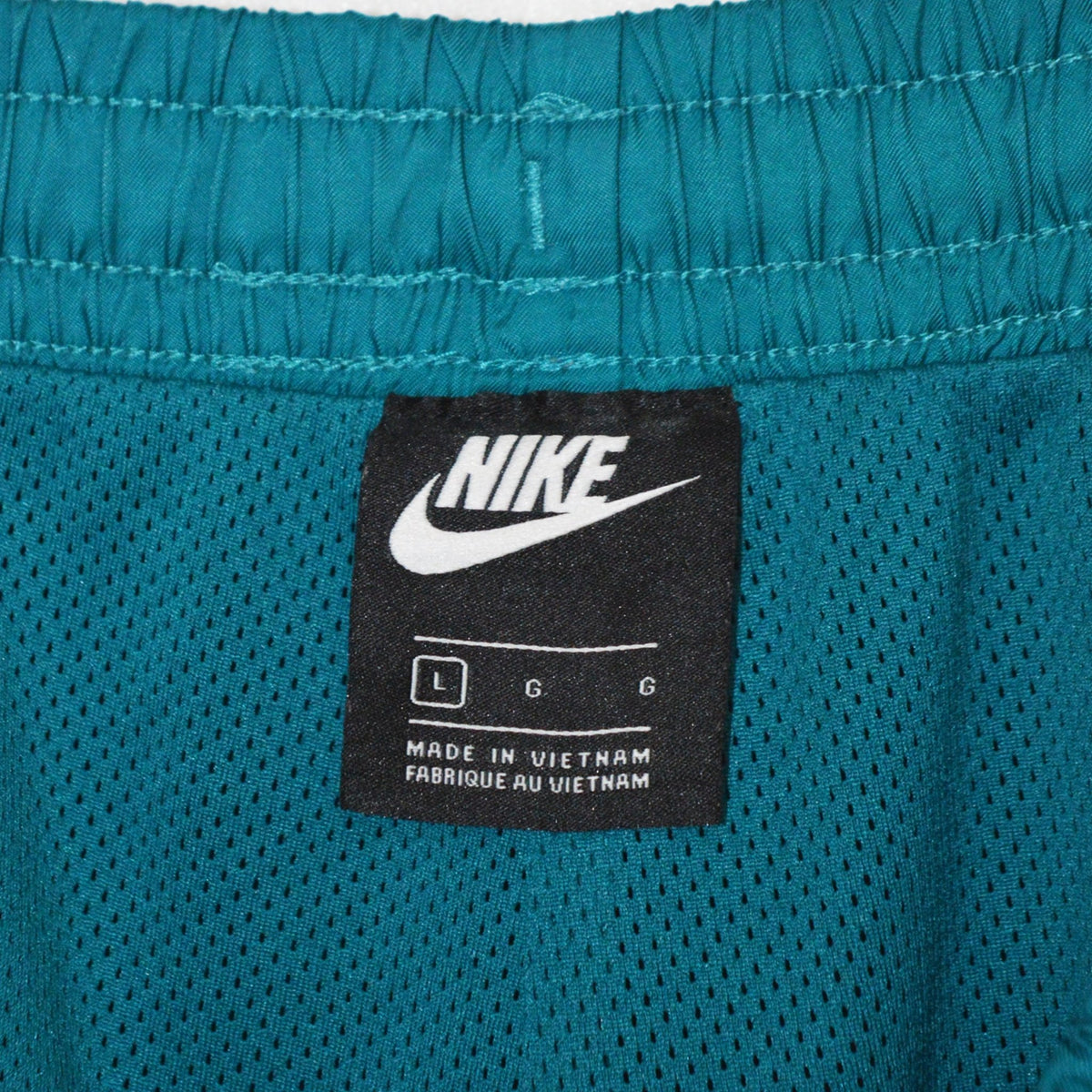 Nike шорти (L)
