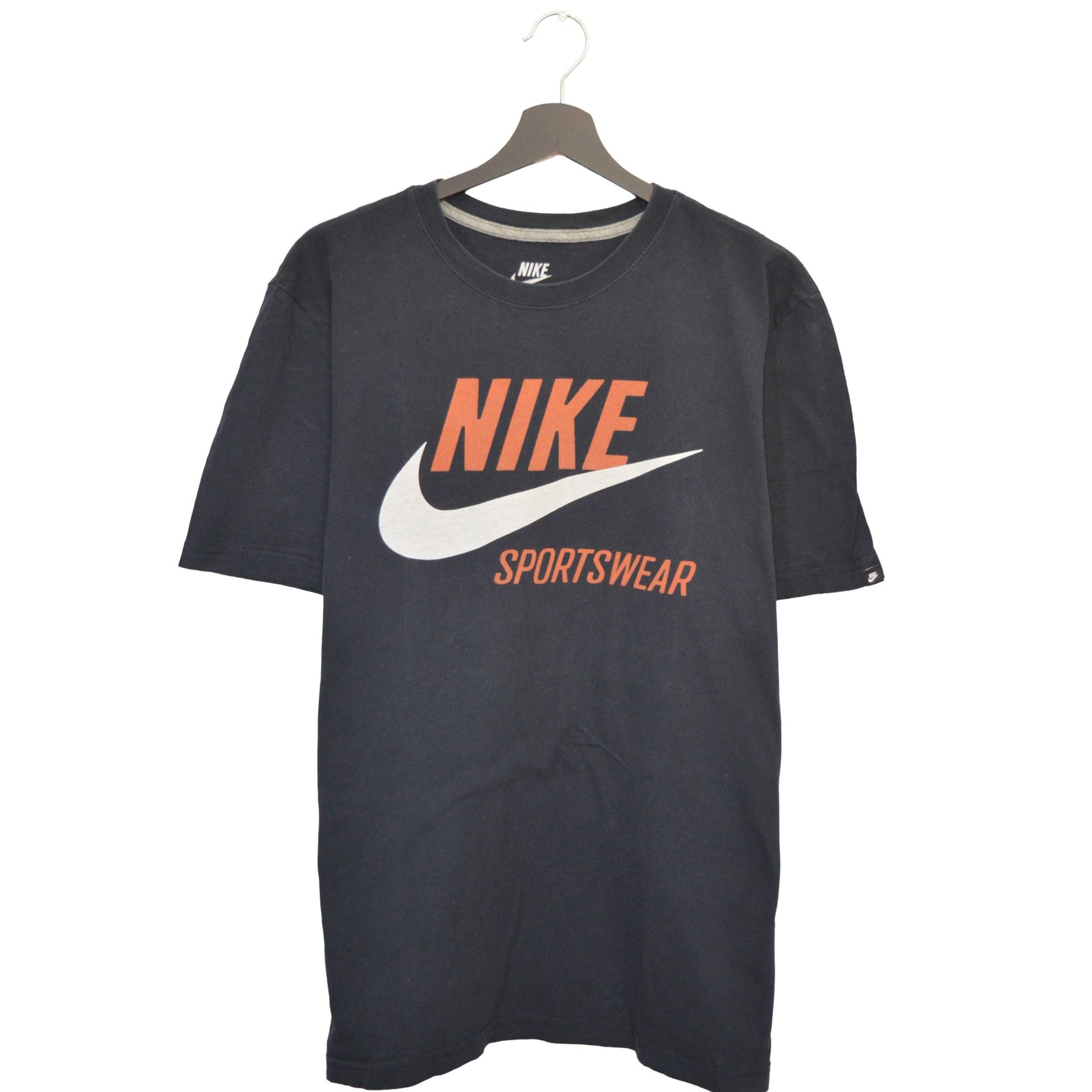 Nike тениска (L)