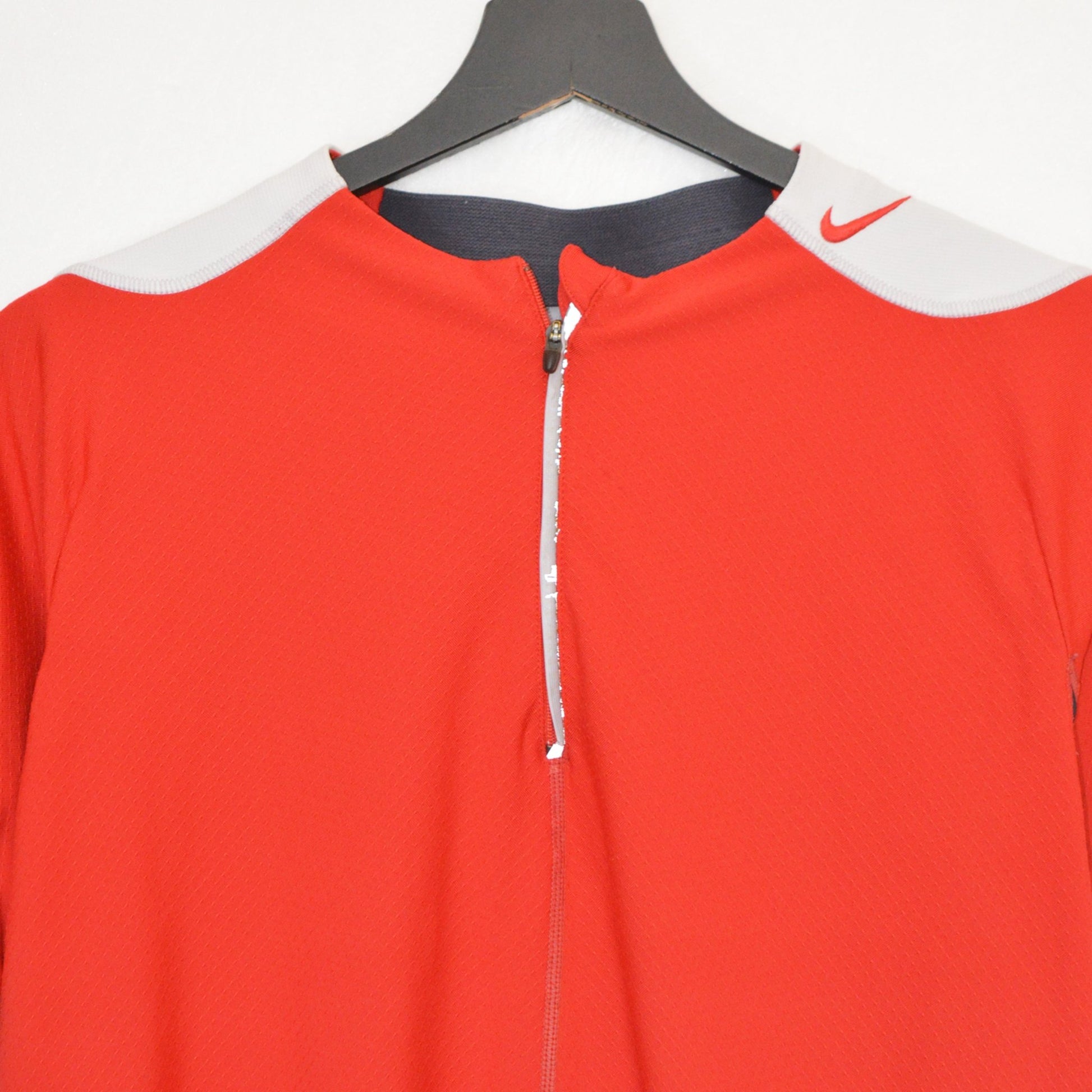 Nike тениска (L)