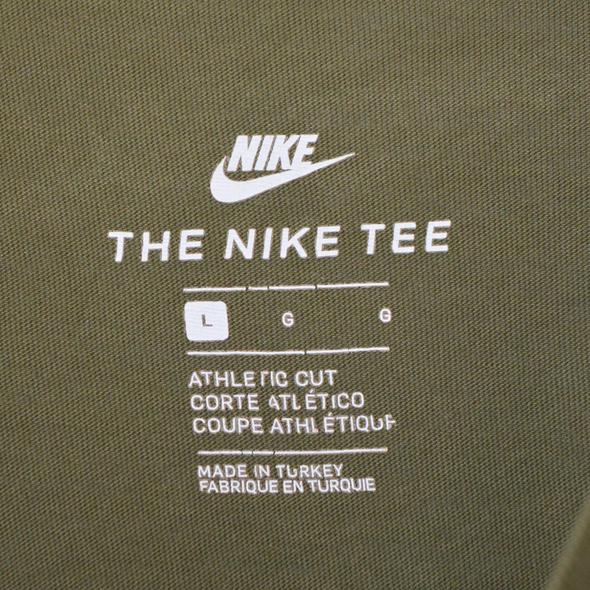 Nike тениска (L)