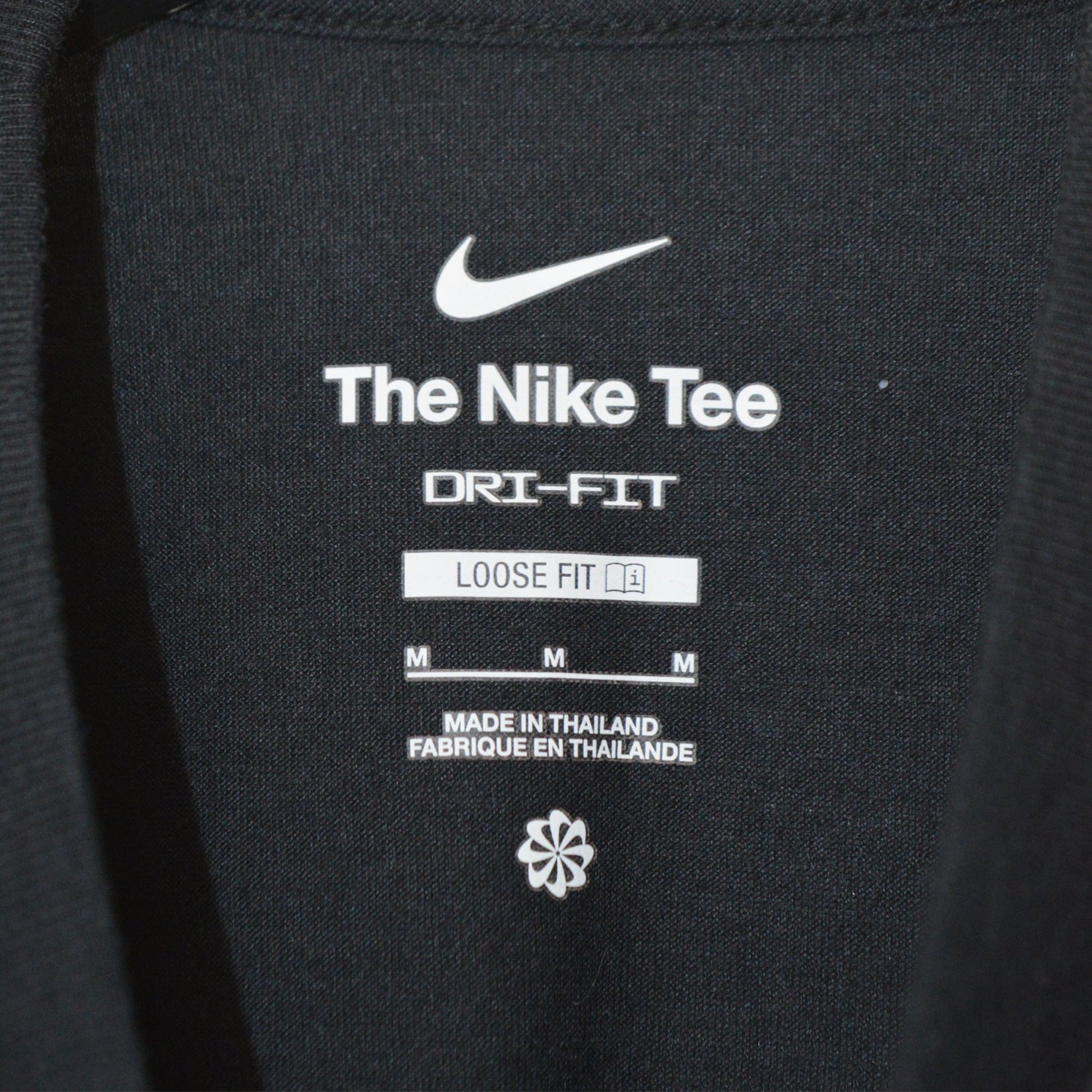 Nike тениска (M)