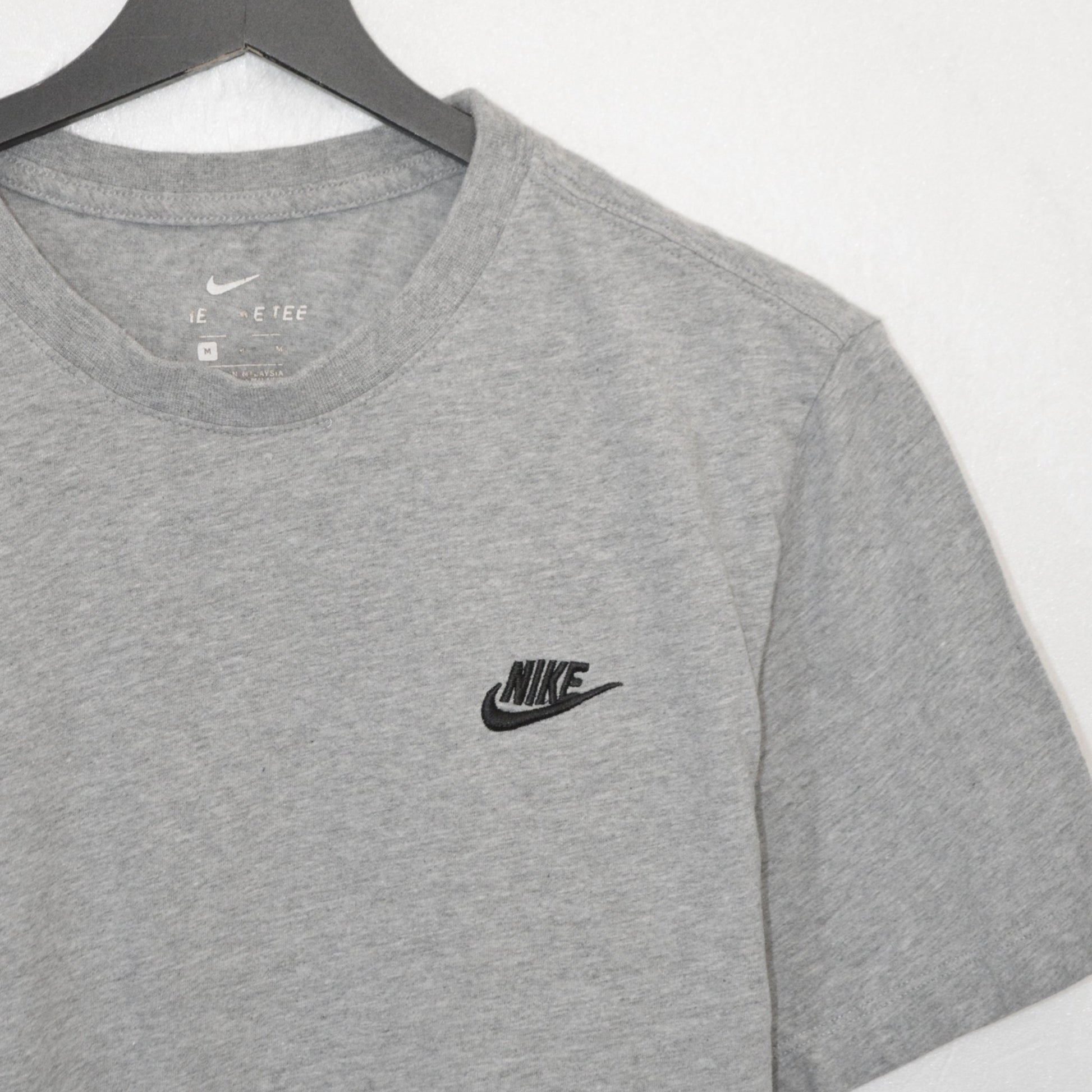 Nike тениска (M)