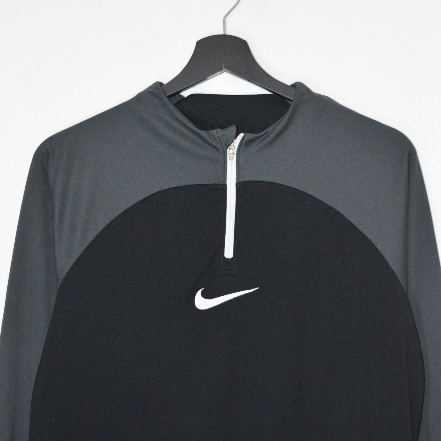 Nike тънка блуза (S)
