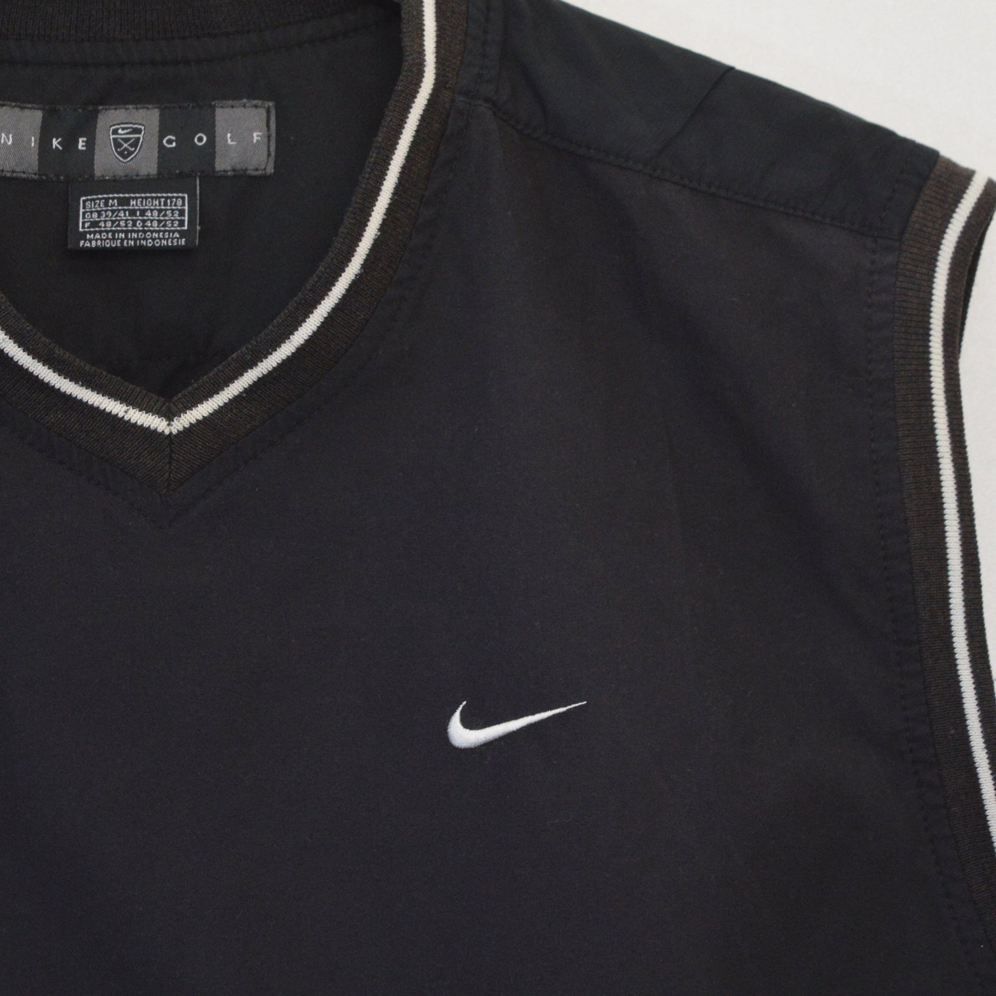 Nike vintage елек (M)