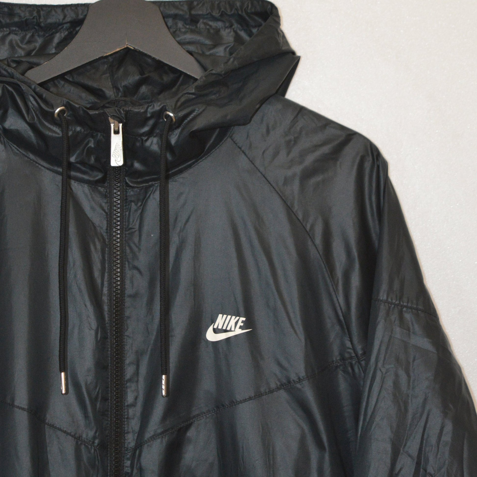 Nike яке (L)