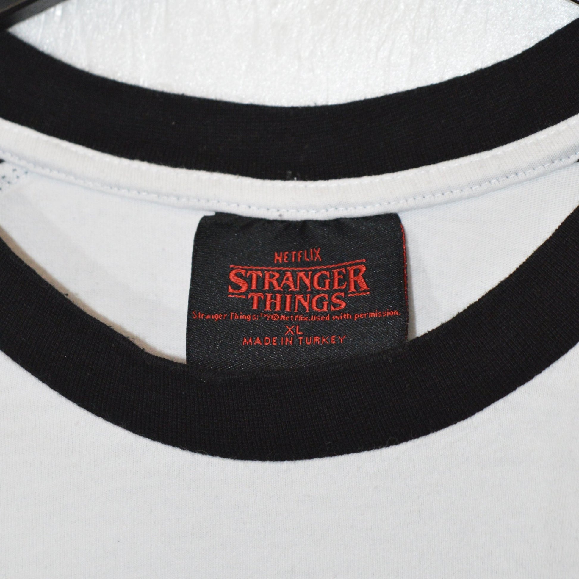 Stranger Things оригинална Hellfire Club блуза (XL)