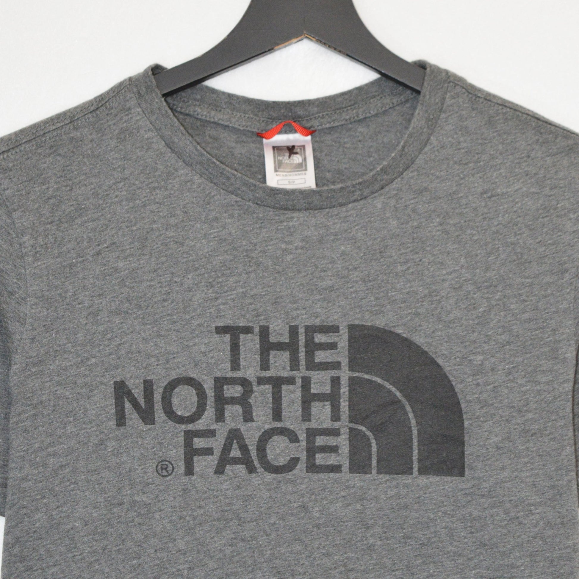 The North Face тениска (S)