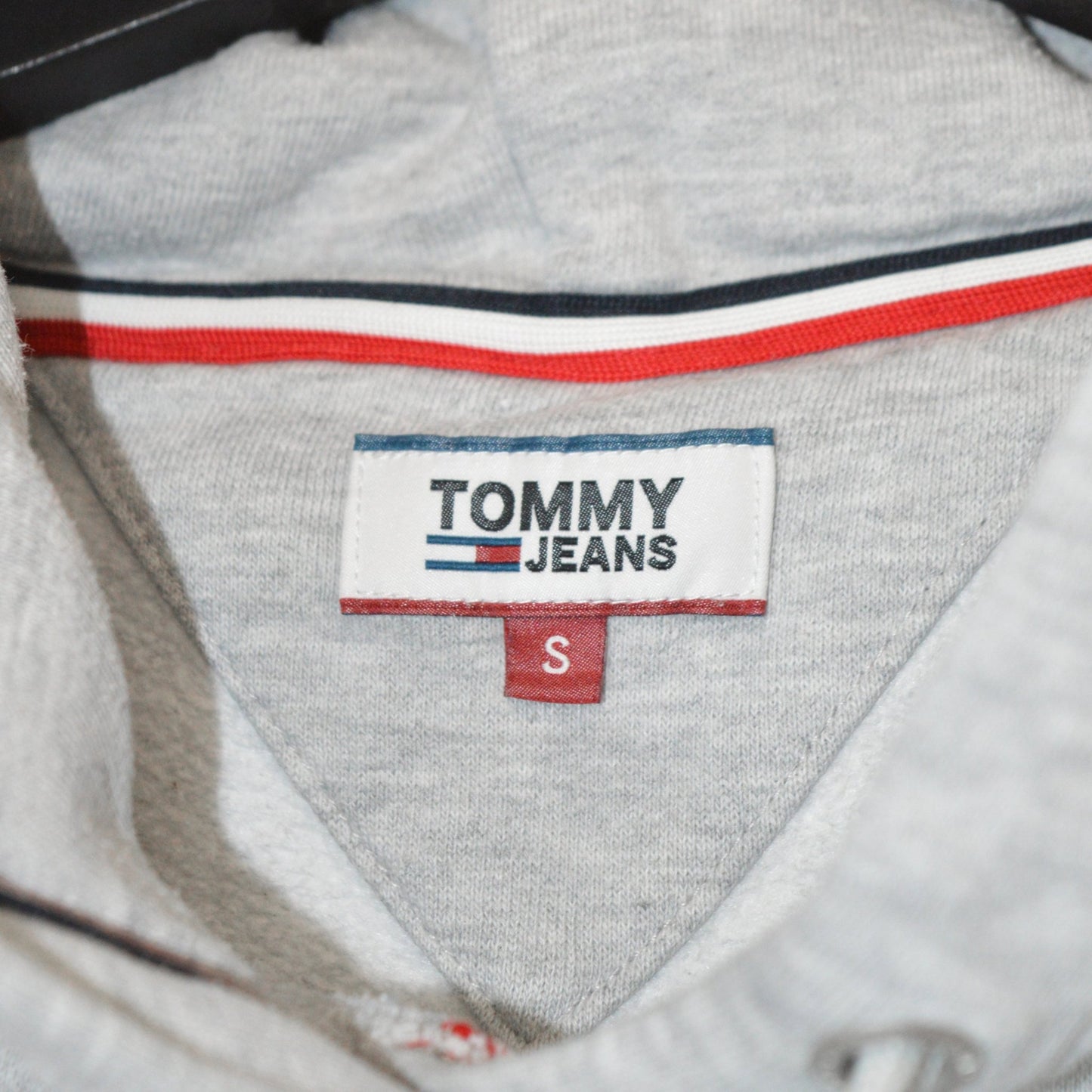 Tommy Hilfiger cropped суичър (S)