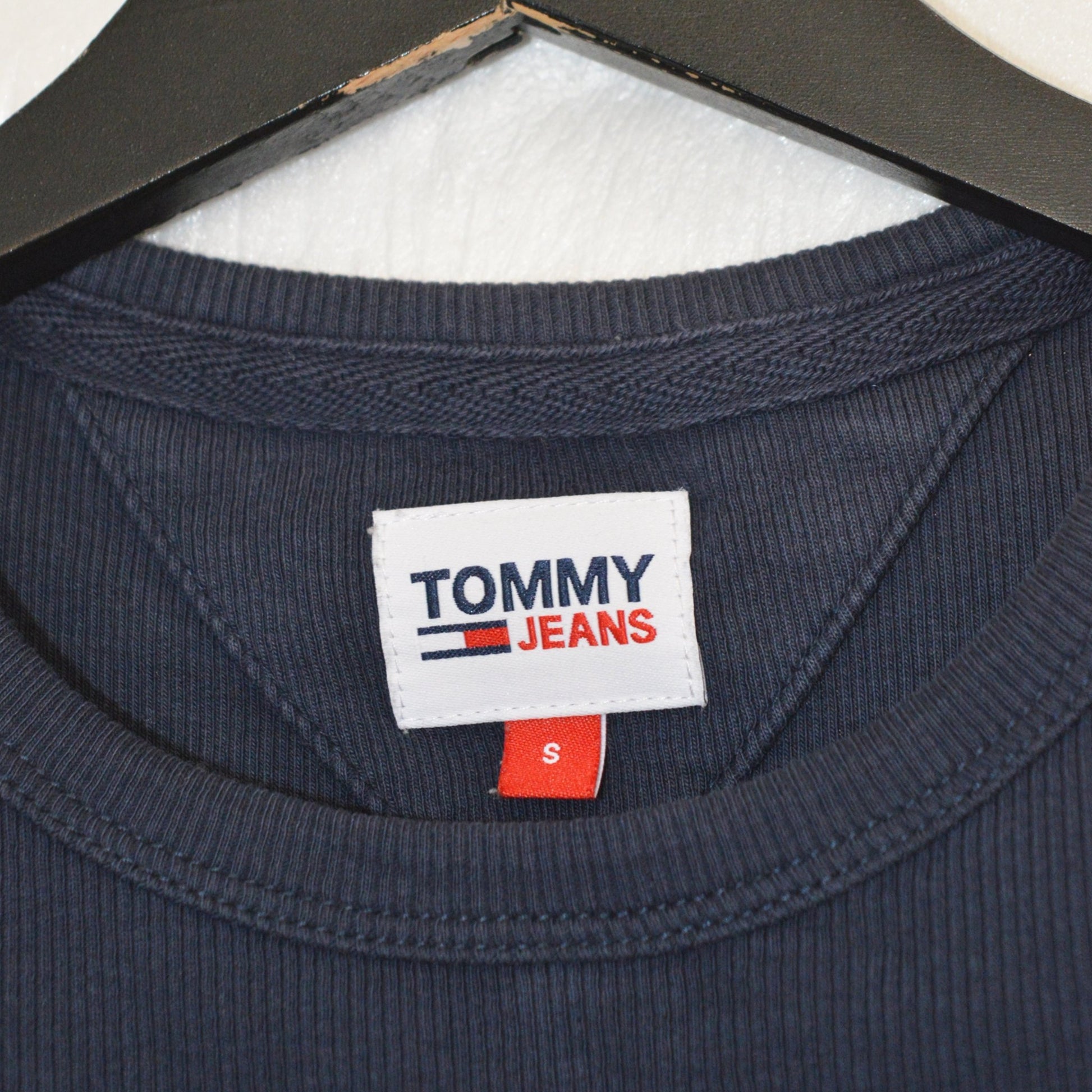 Tommy Hilfiger cropped тениска (S)