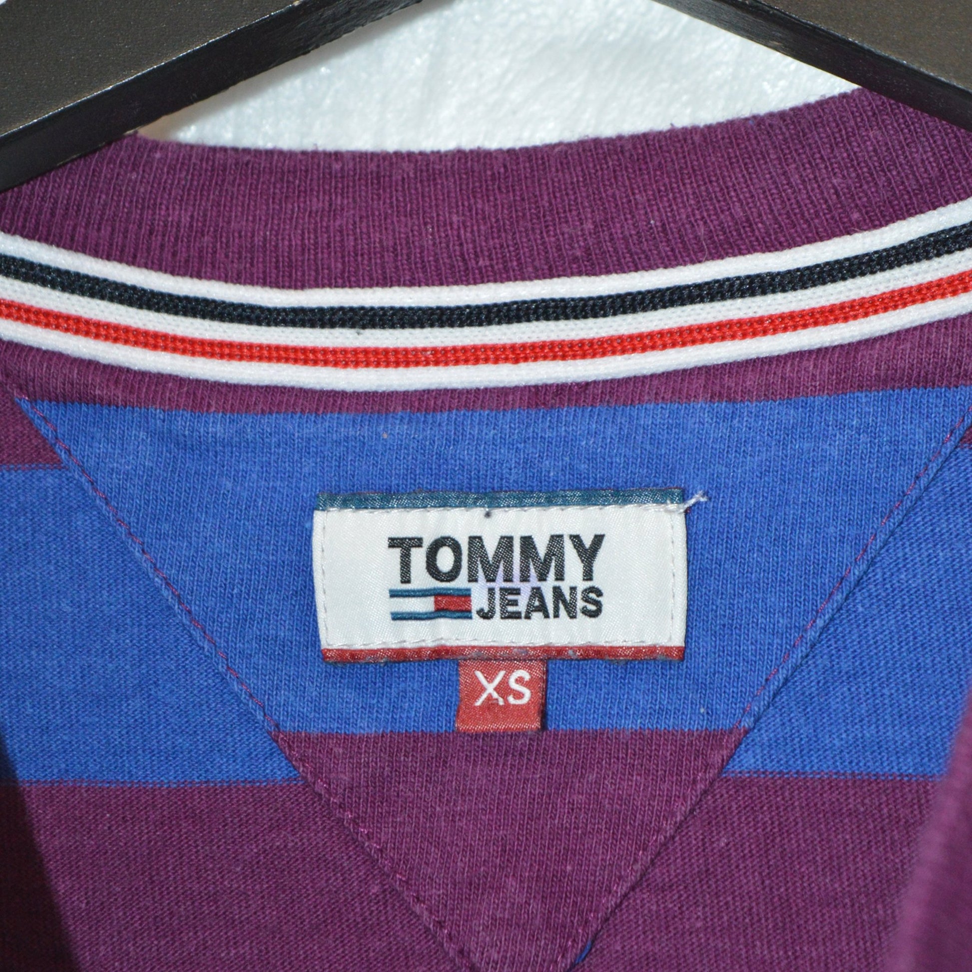 Tommy Hilfiger cropped тениска (XS)