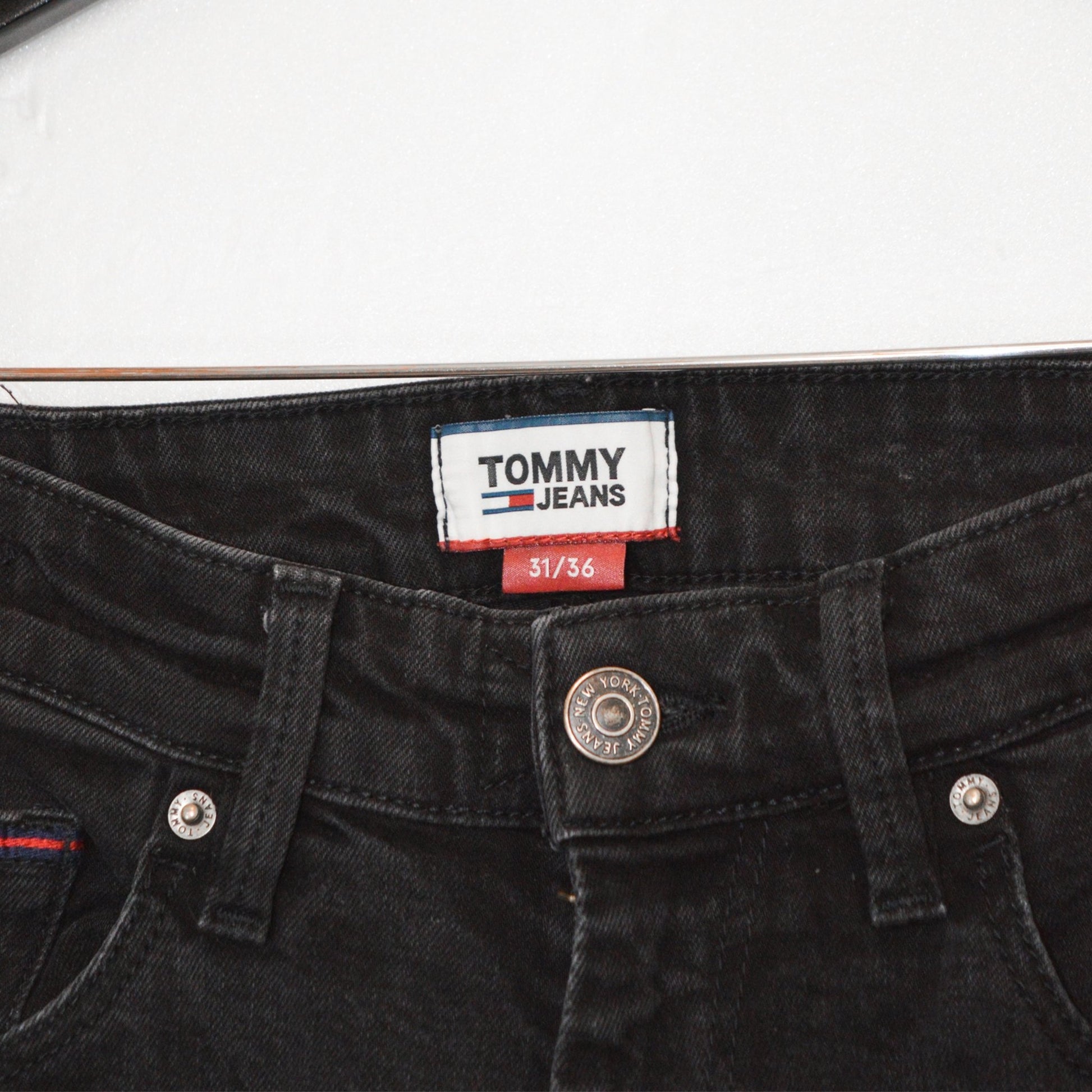 TOMMY HILFIGER ДЪНКИ (S and M)