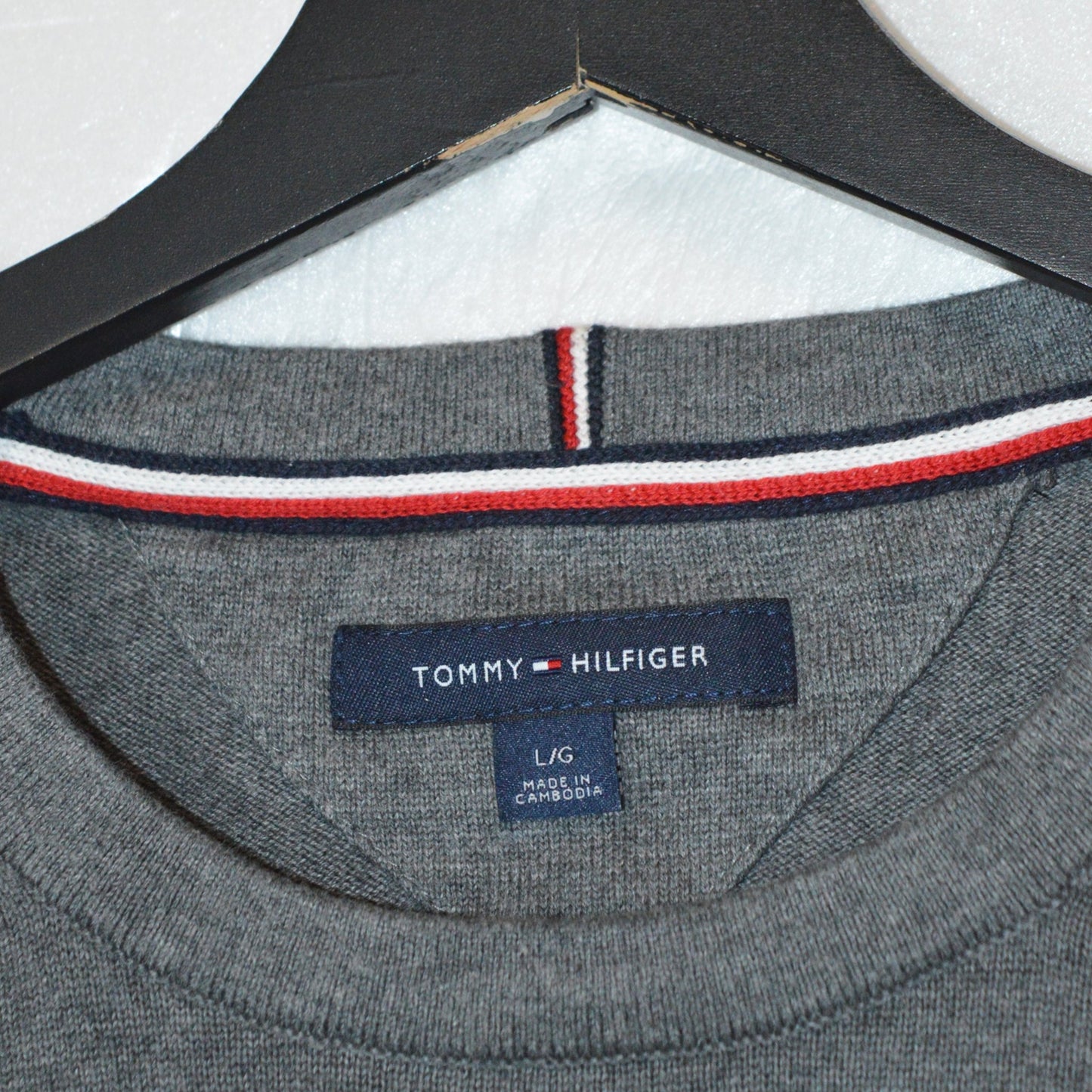 Tommy Hilfiger пуловер (L)