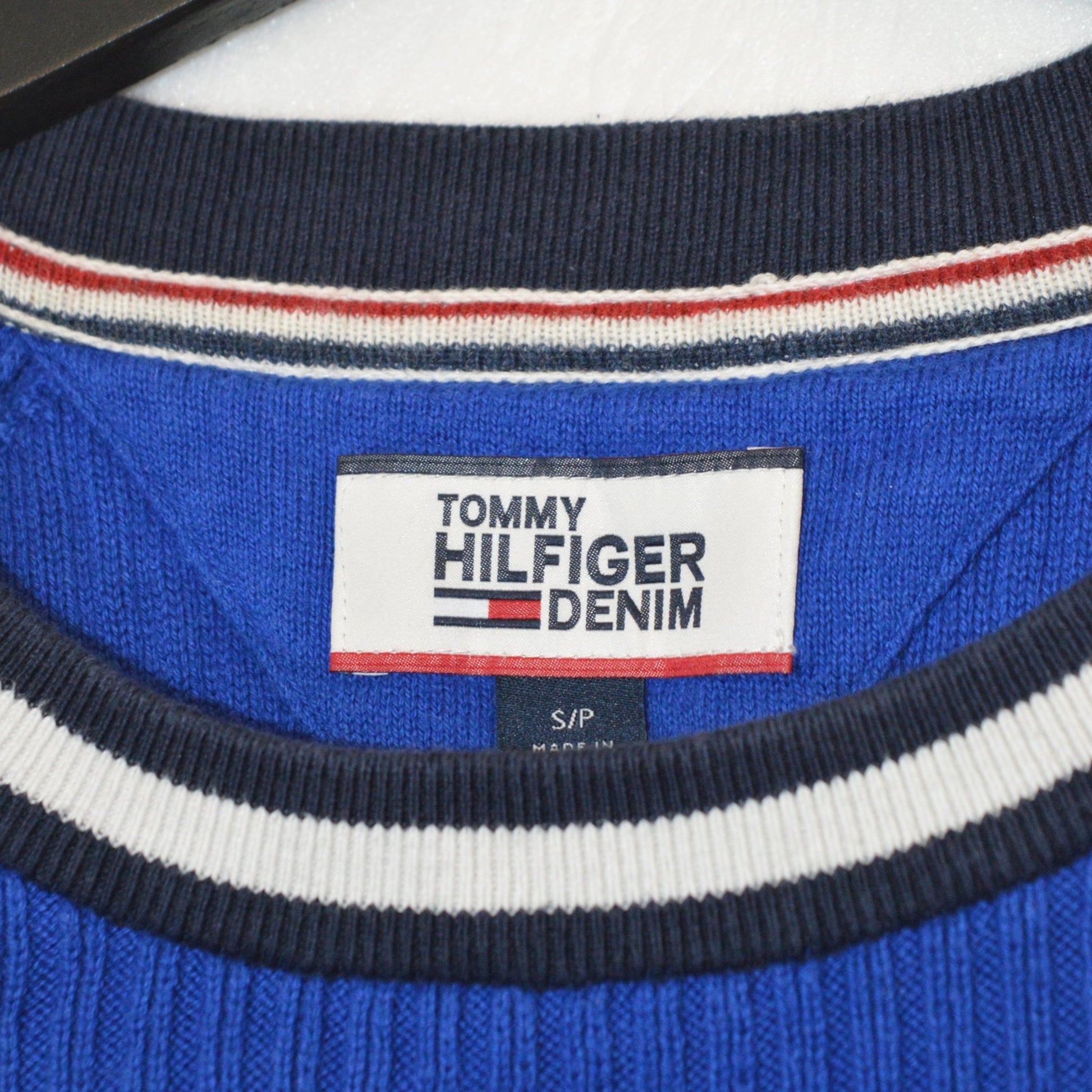 Tommy Hilfiger пуловер (S)