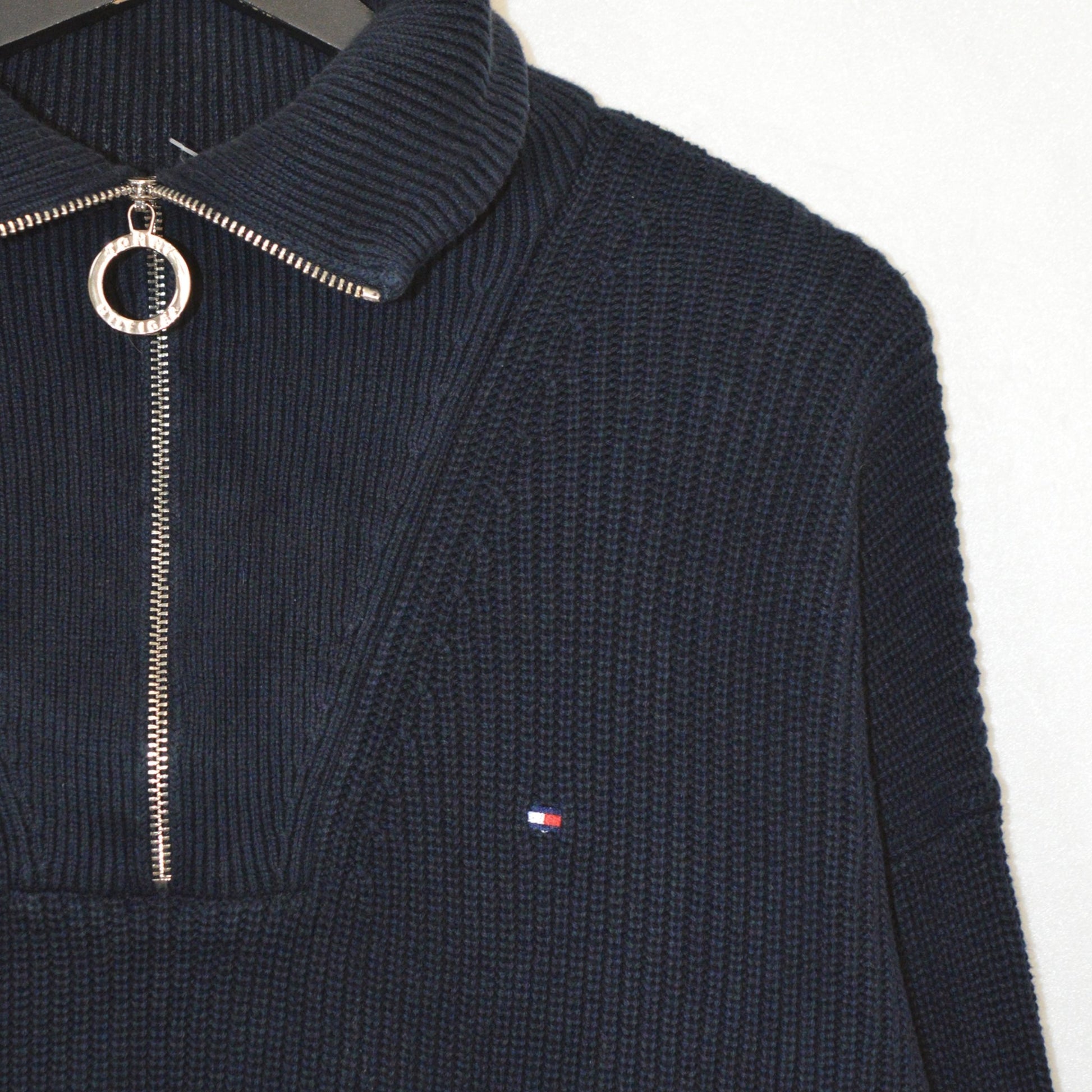 Tommy Hilfiger пуловер (S)