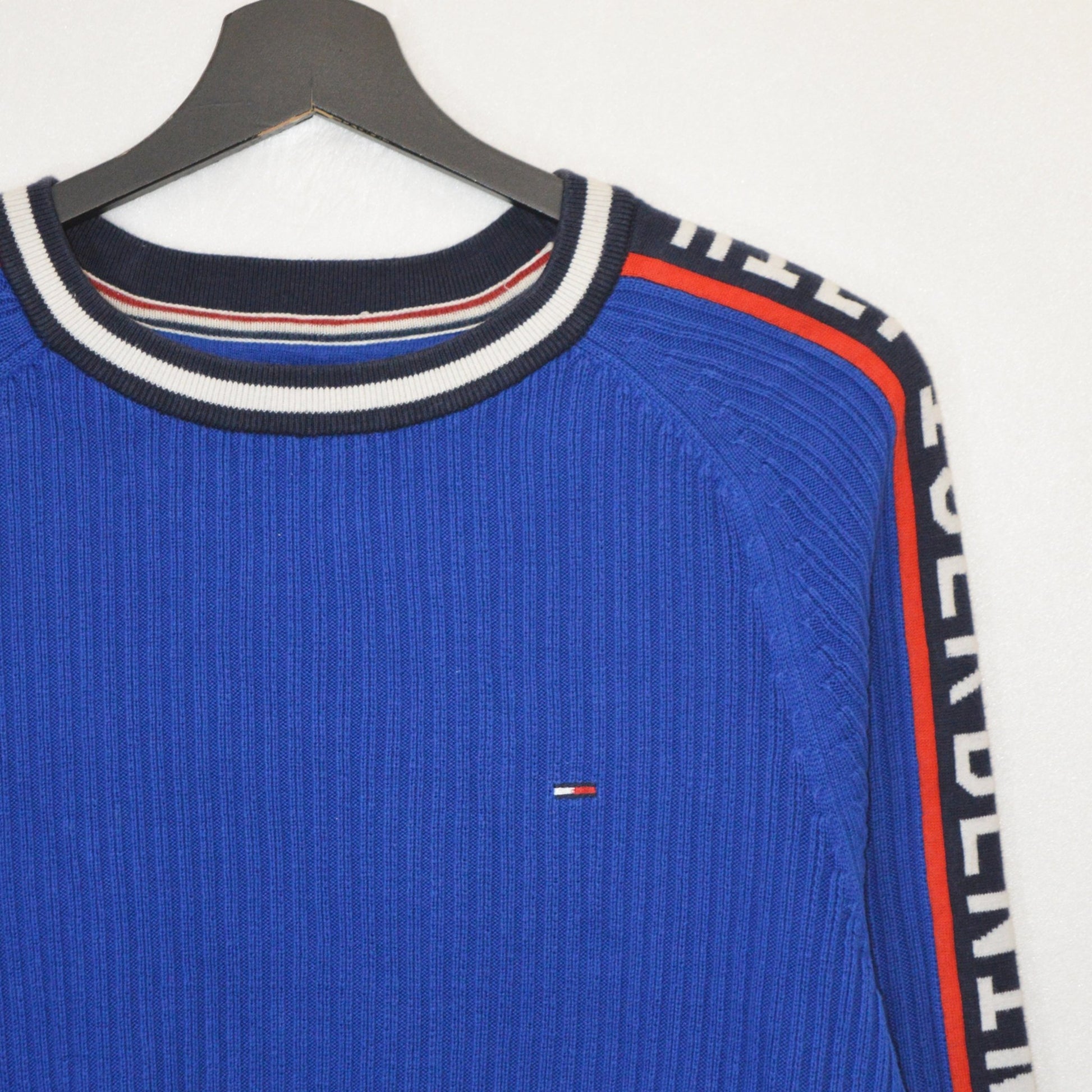 Tommy Hilfiger пуловер (S)