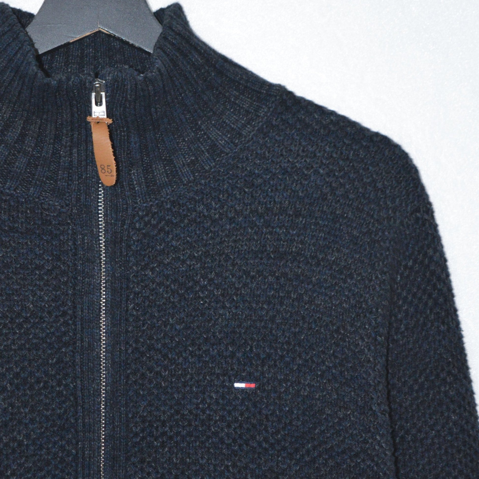 Tommy Hilfiger пуловер с цип (M)