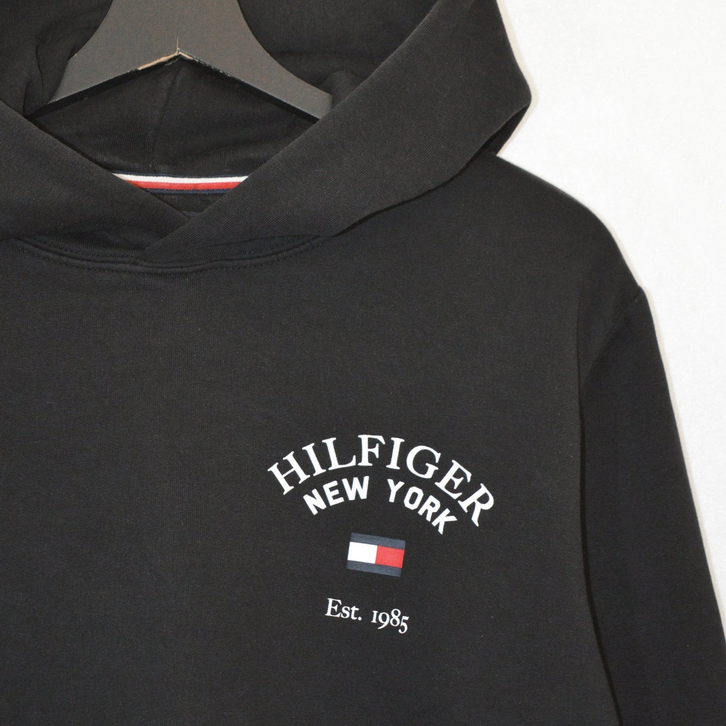 Tommy Hilfiger суичър (M)