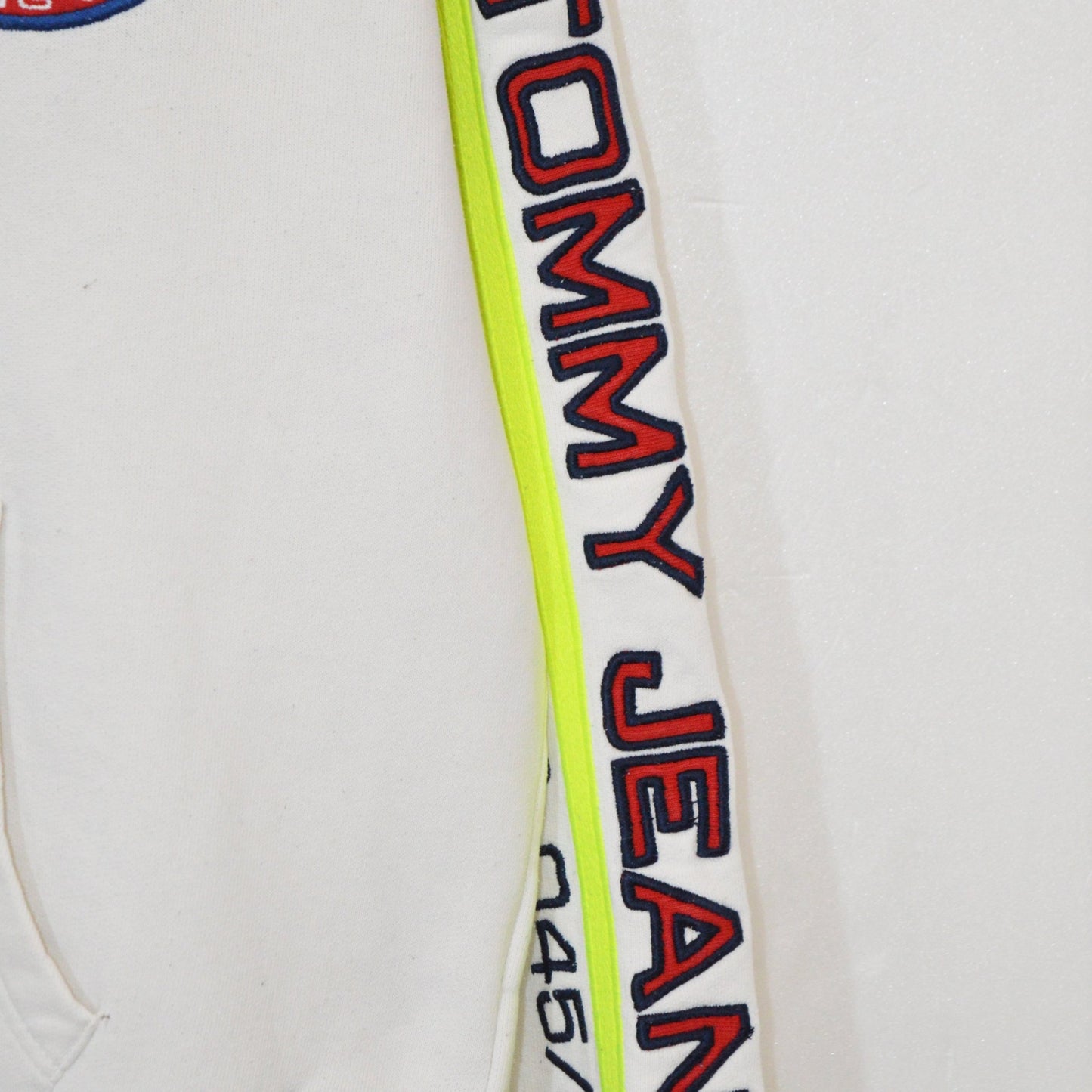 Tommy Hilfiger суичър (S)