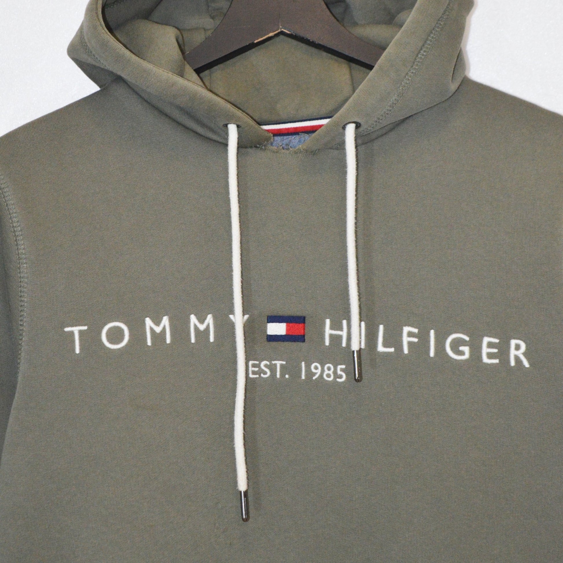 Tommy Hilfiger суичър (S)