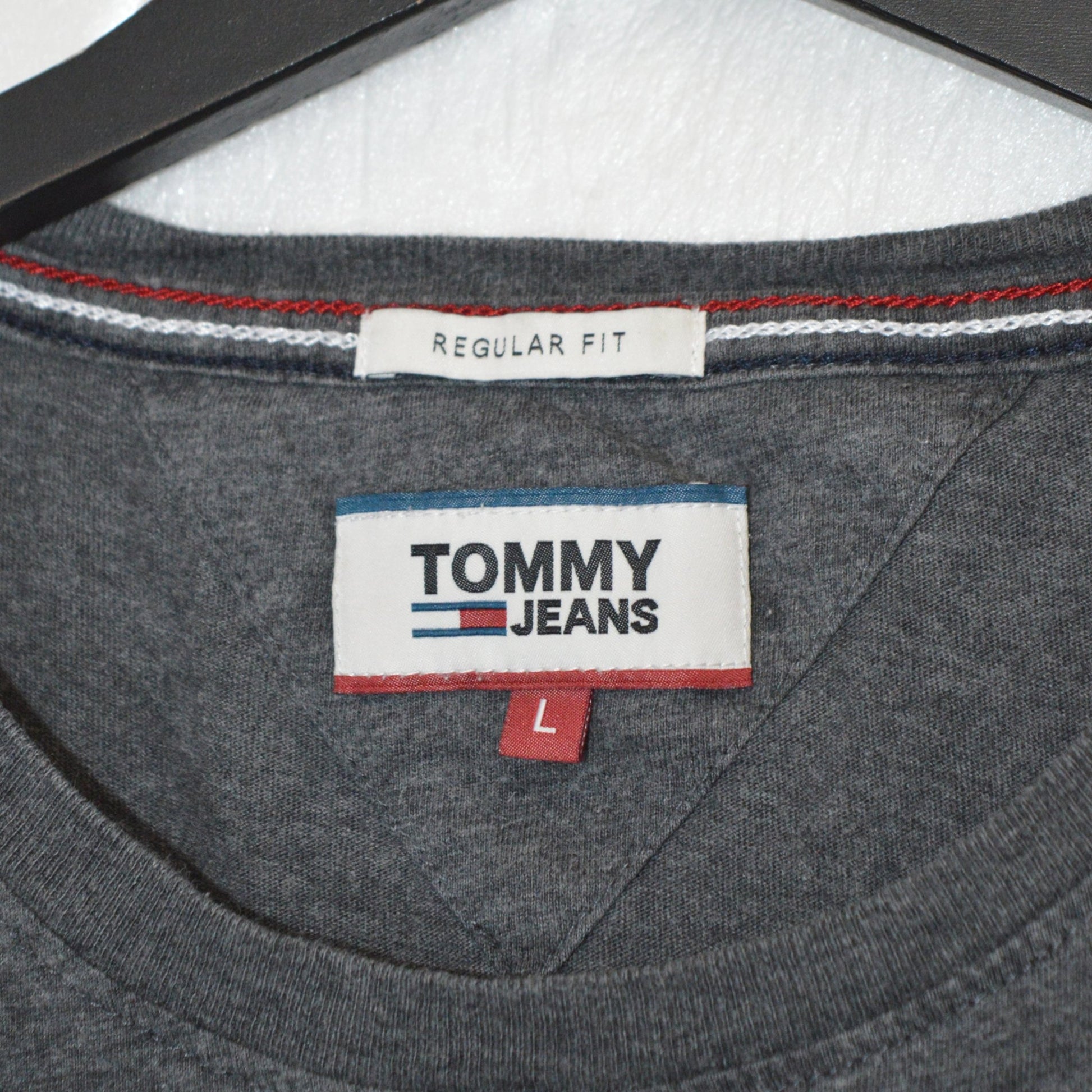 Tommy Hilfiger тениска (L)