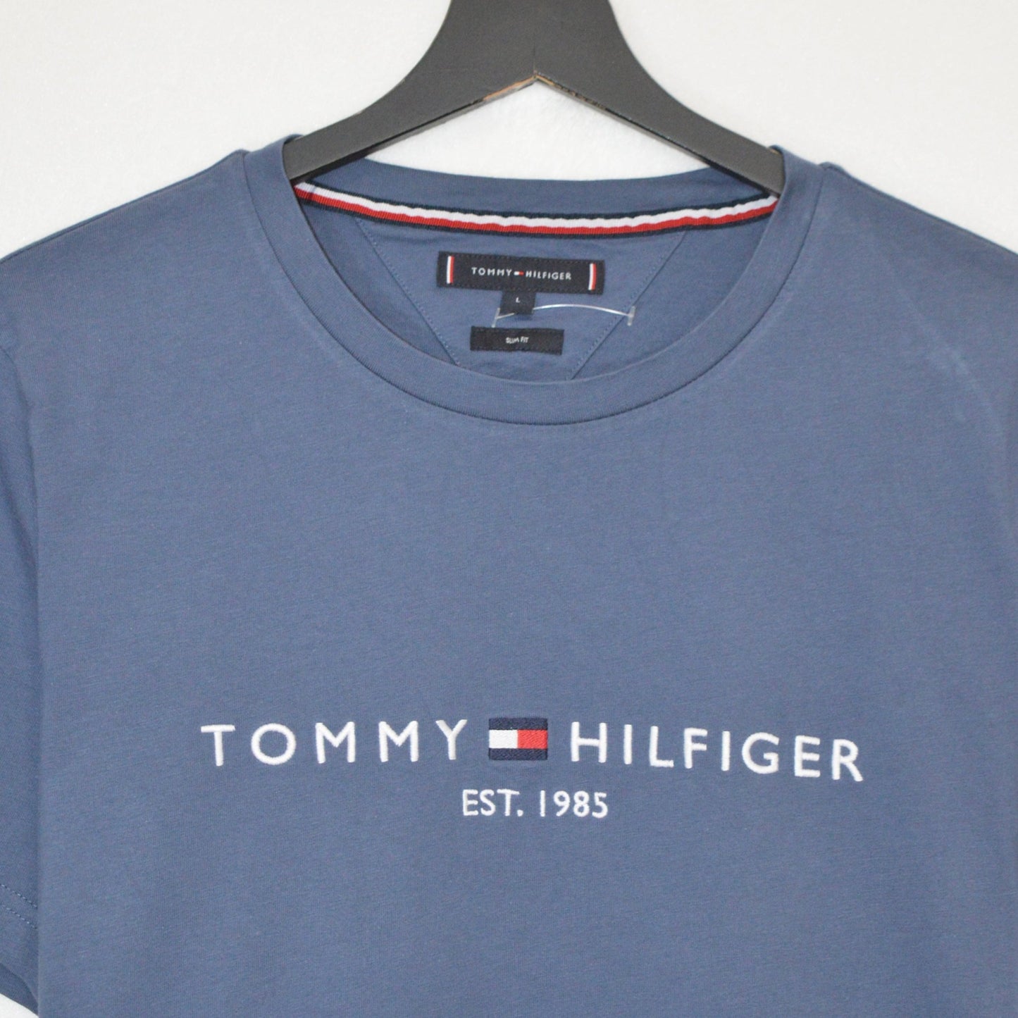 Tommy Hilfiger тениска (L)