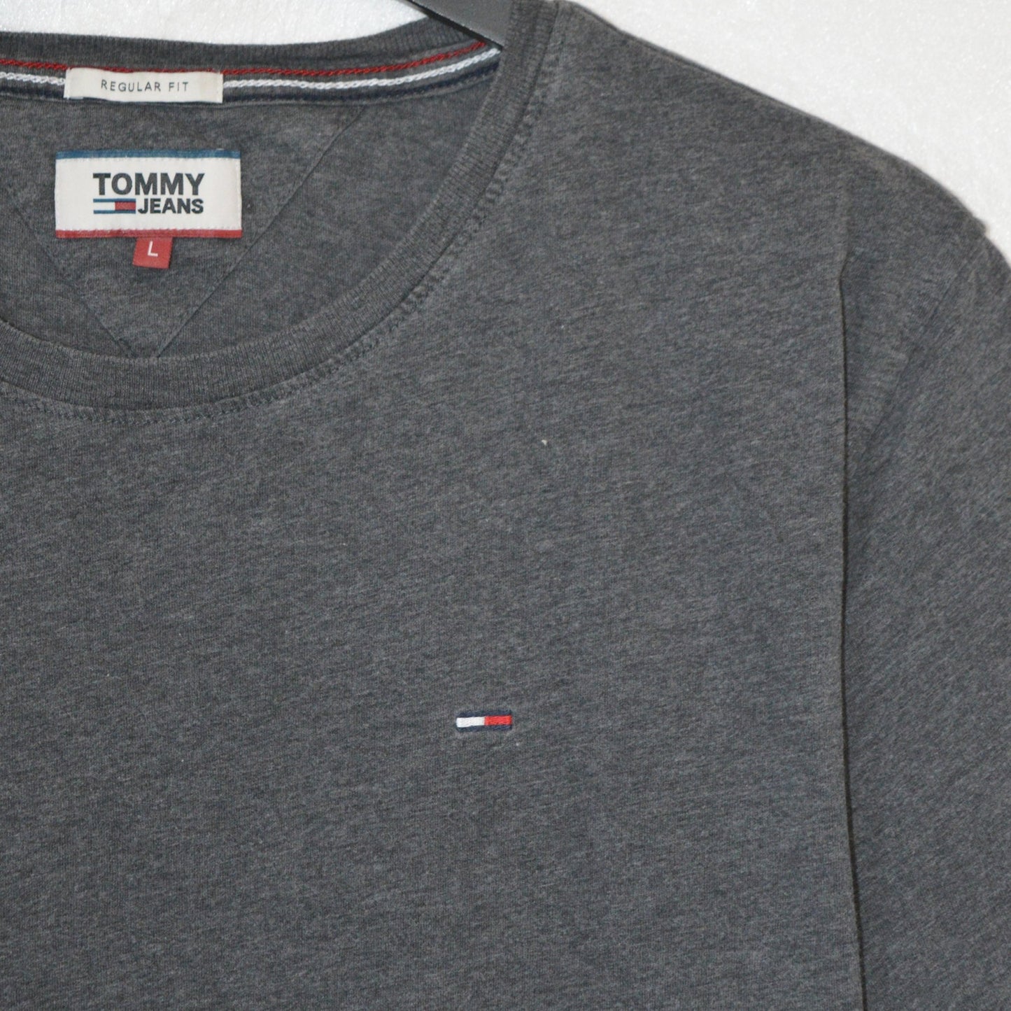 Tommy Hilfiger тениска (L)