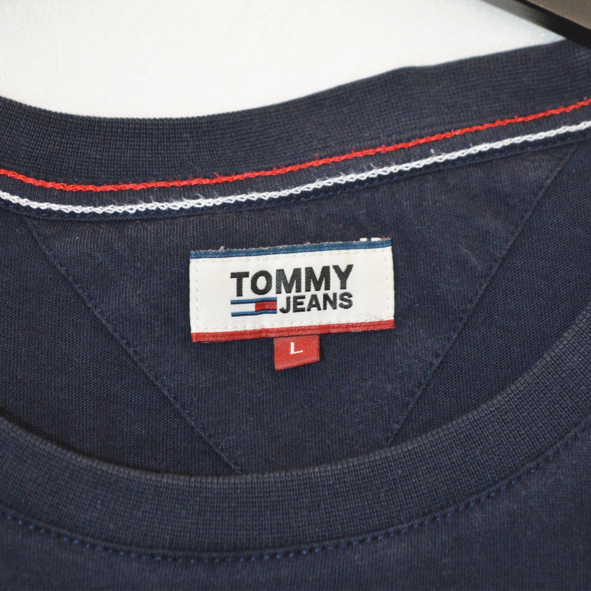 Tommy Hilfiger тениска (L)