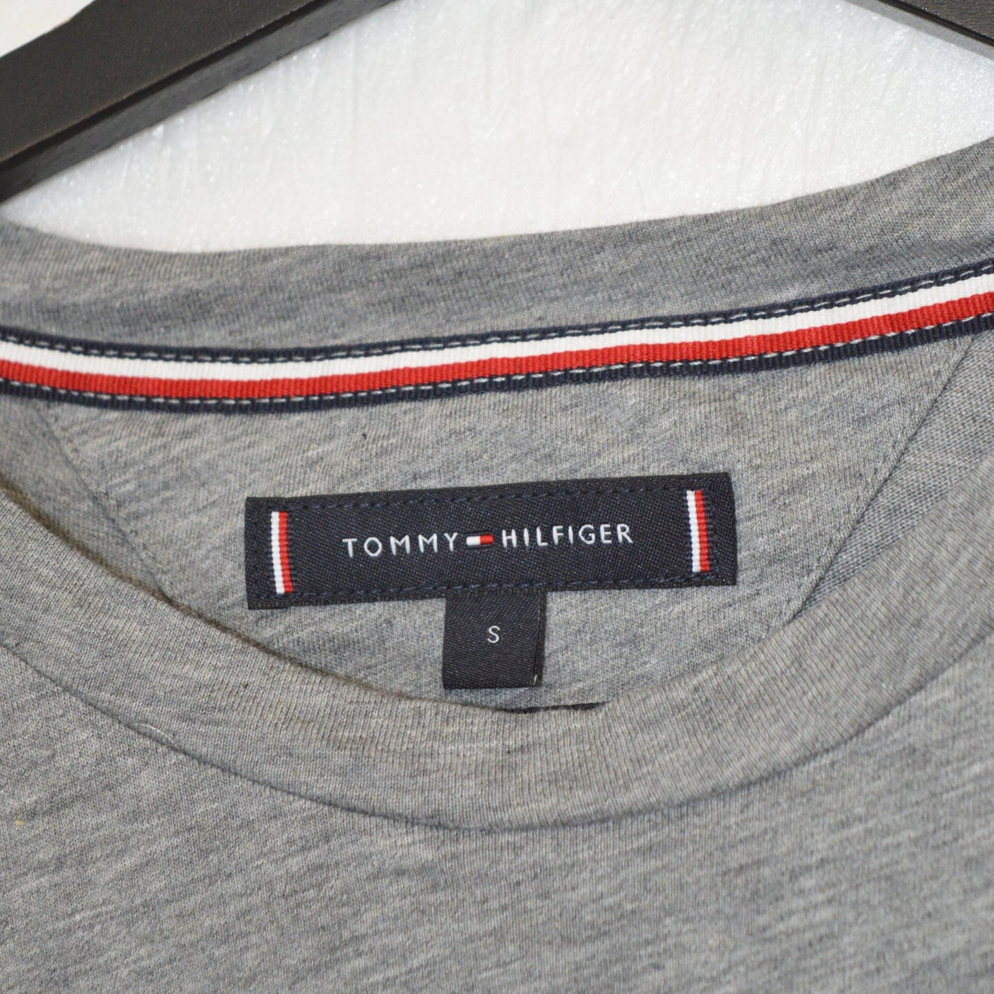 Tommy Hilfiger тениска (S)