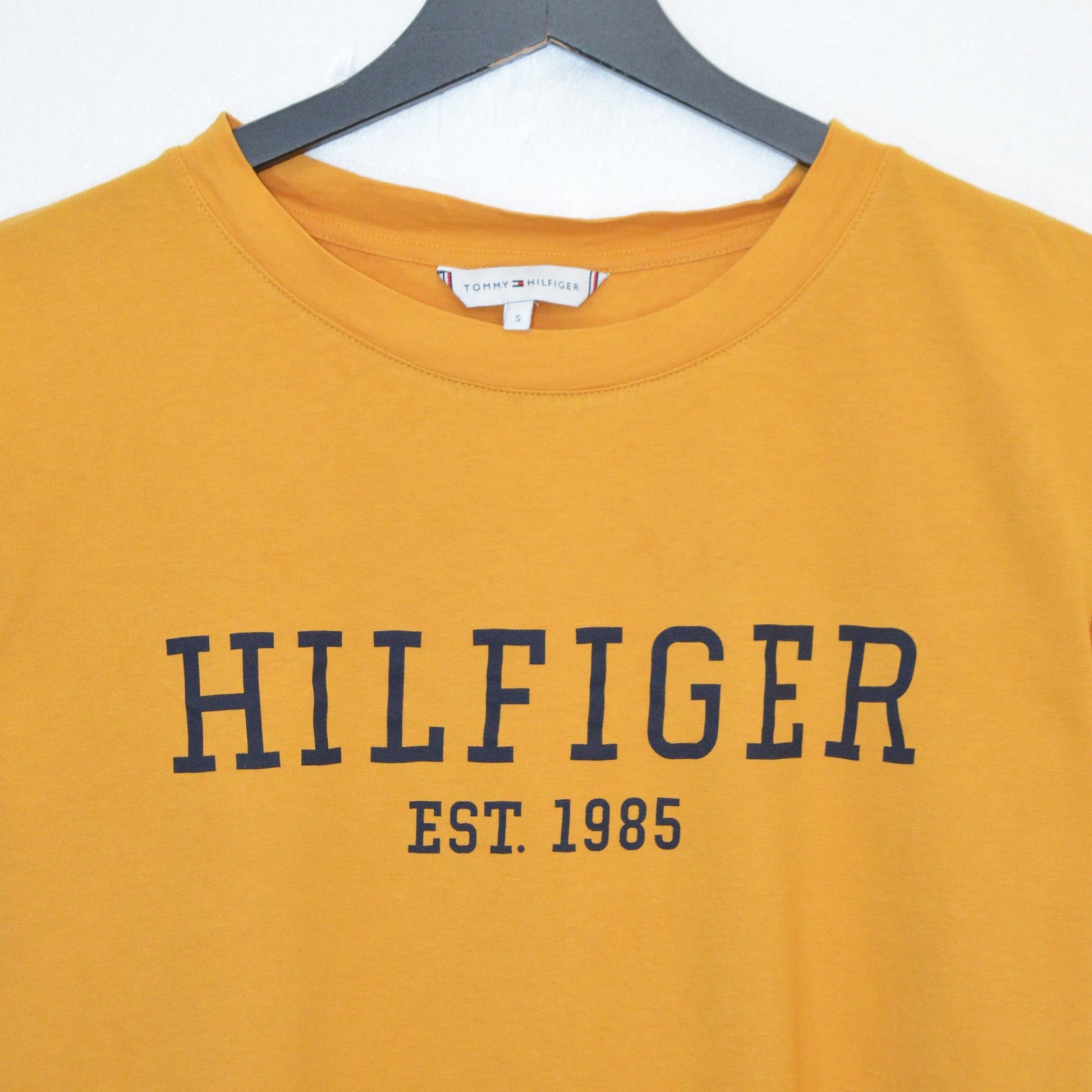 Tommy Hilfiger тениска (S)