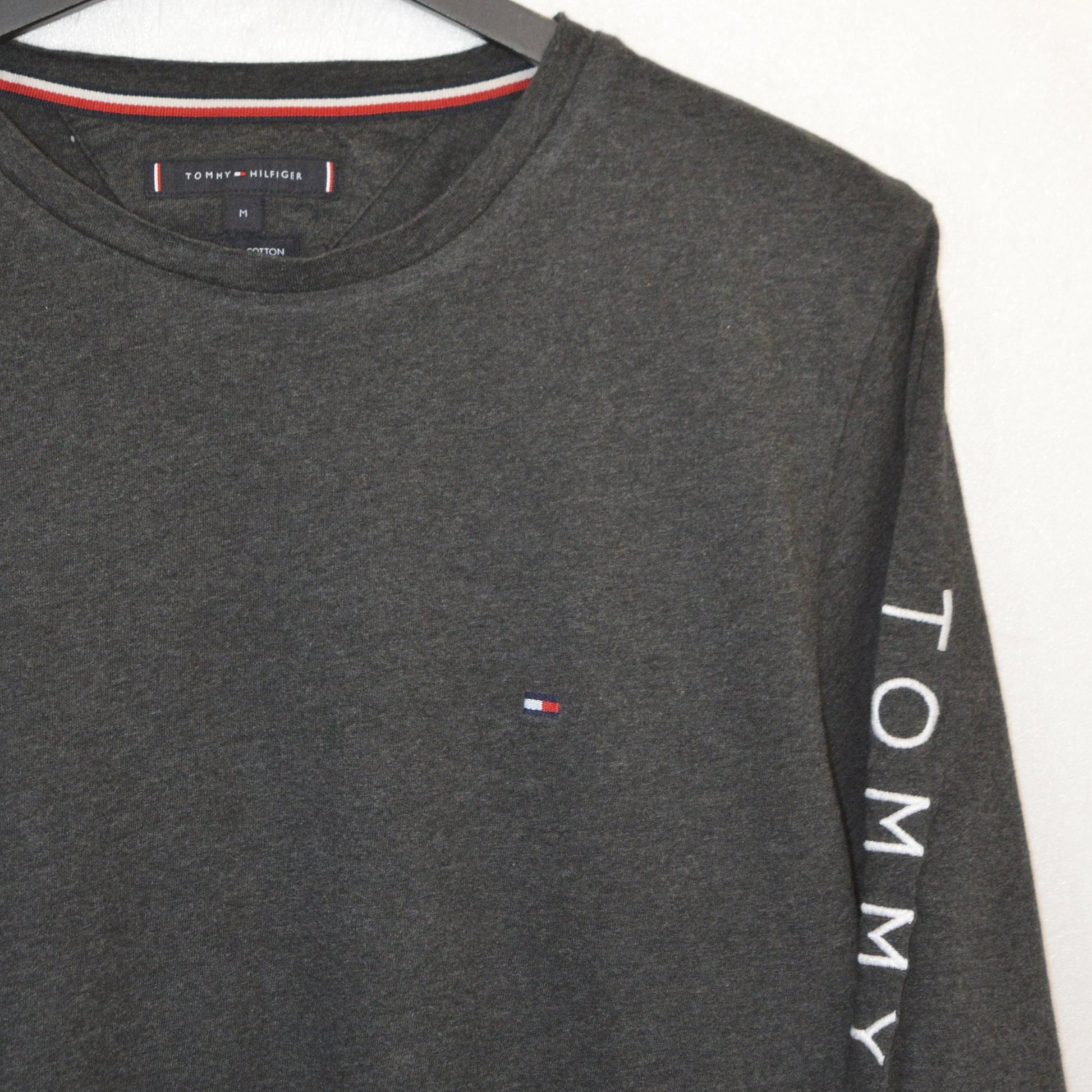 Tommy Hilfiger тънка блуза (M)
