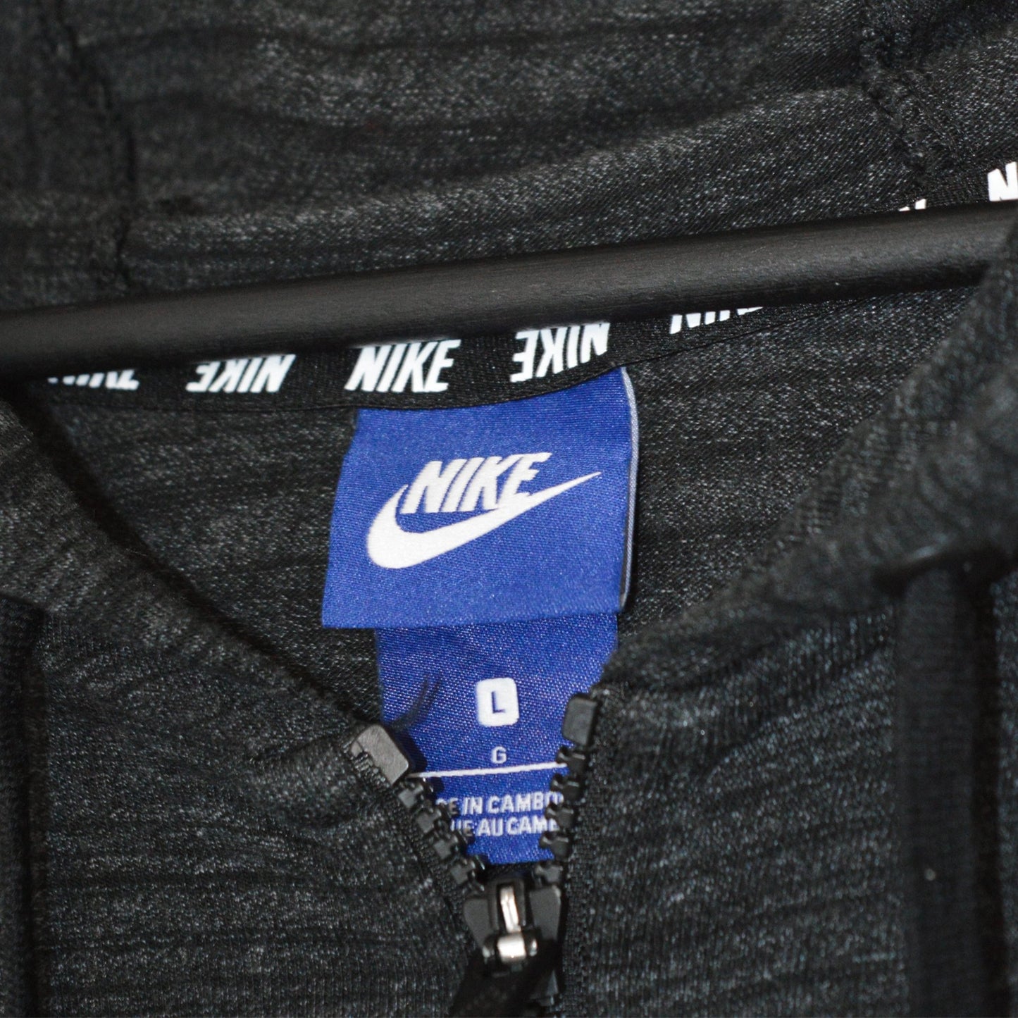 Nike суичър (L)